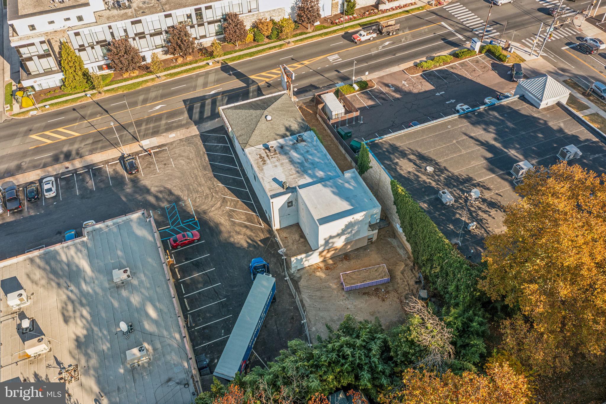 5052 CITY AVENUE 56