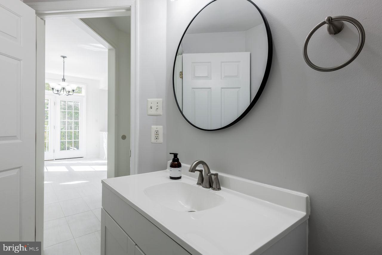 QUINCE ORCHARD PARK - Residential