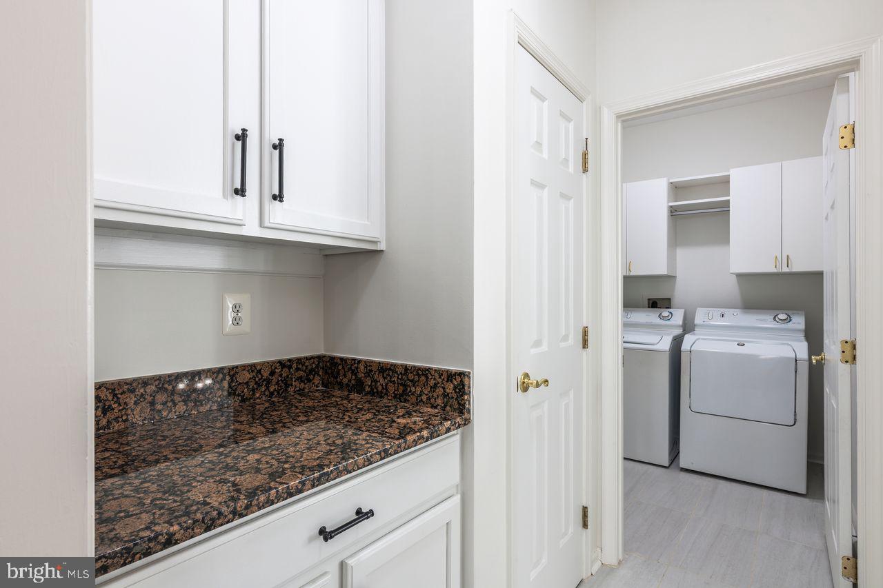 QUINCE ORCHARD PARK - Residential