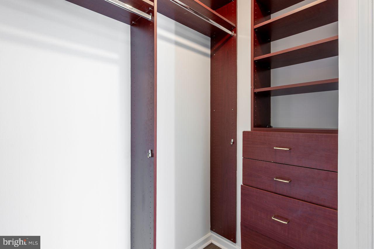 QUINCE ORCHARD PARK - Residential