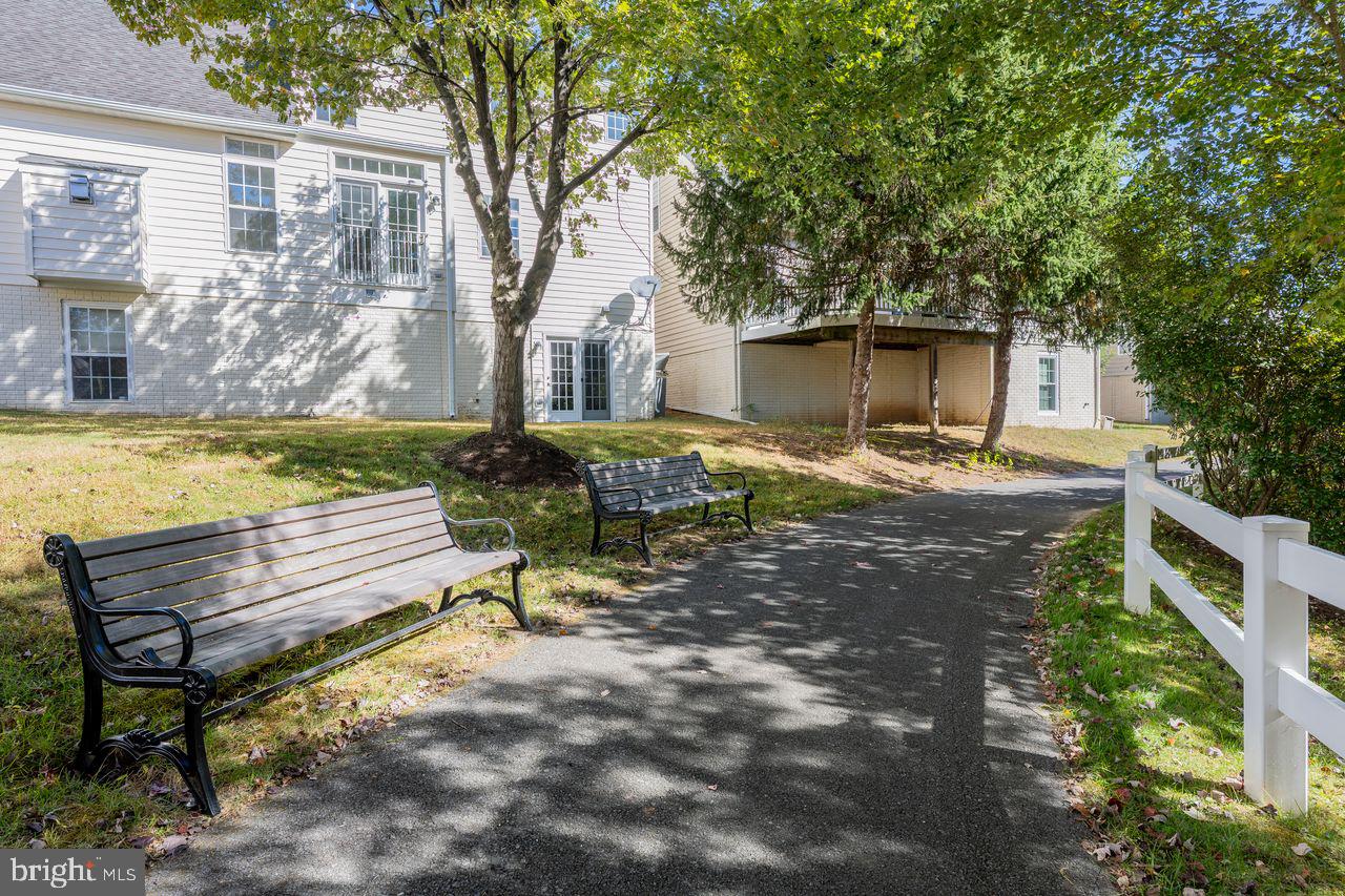 QUINCE ORCHARD PARK - Residential