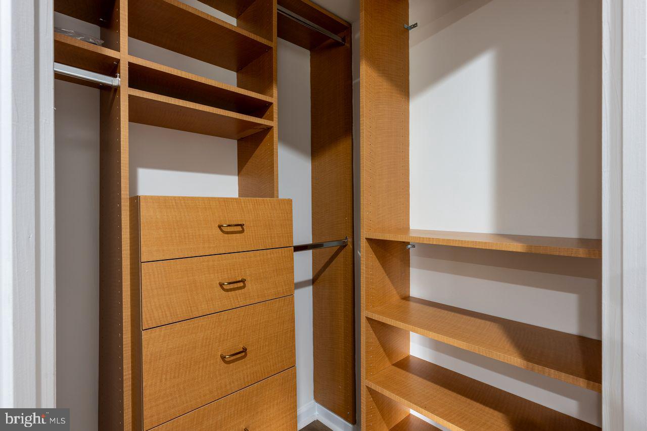 QUINCE ORCHARD PARK - Residential