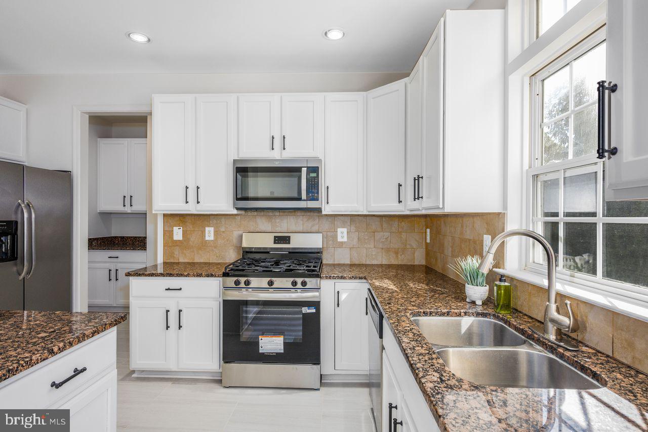 QUINCE ORCHARD PARK - Residential