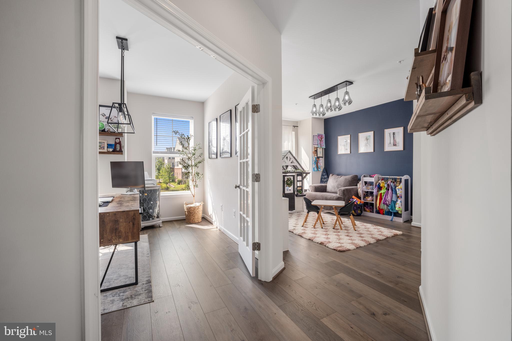 BRADFORD'S LANDING - Residential