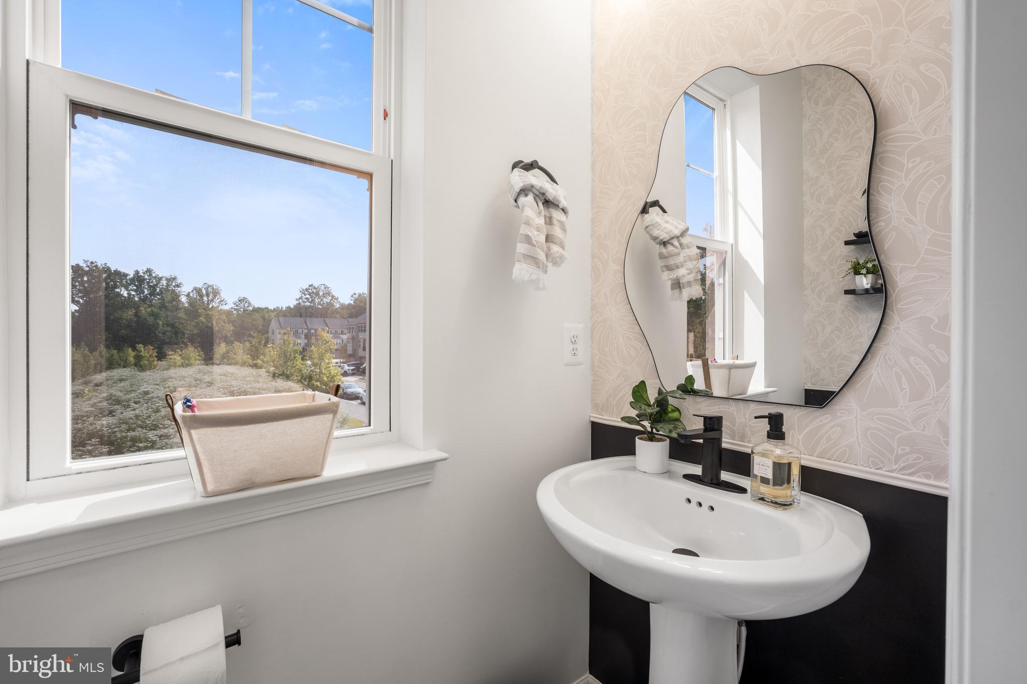 BRADFORD'S LANDING - Residential