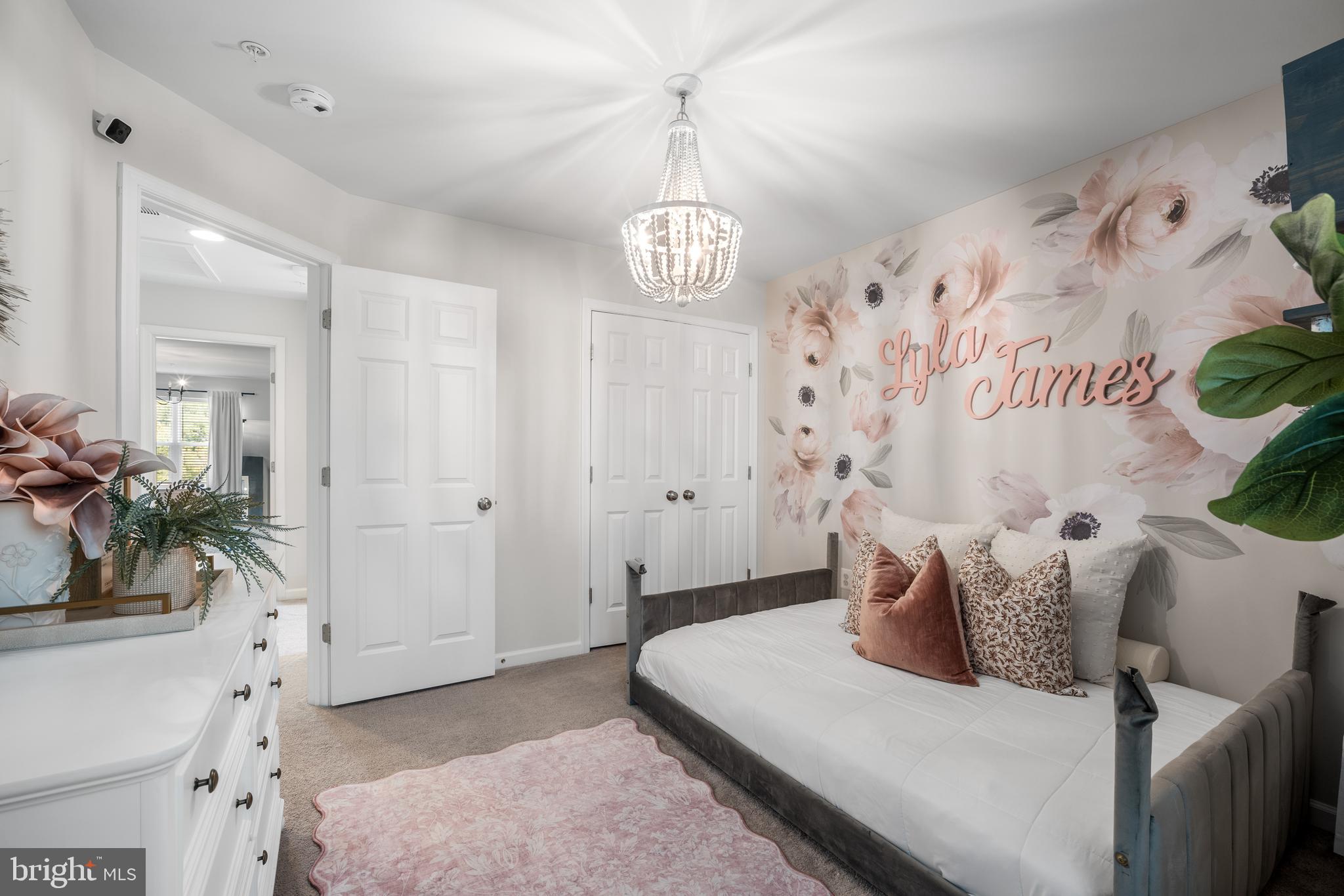 BRADFORD'S LANDING - Residential