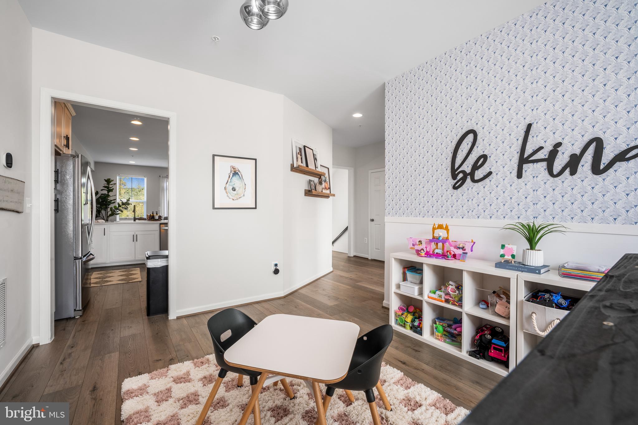 BRADFORD'S LANDING - Residential