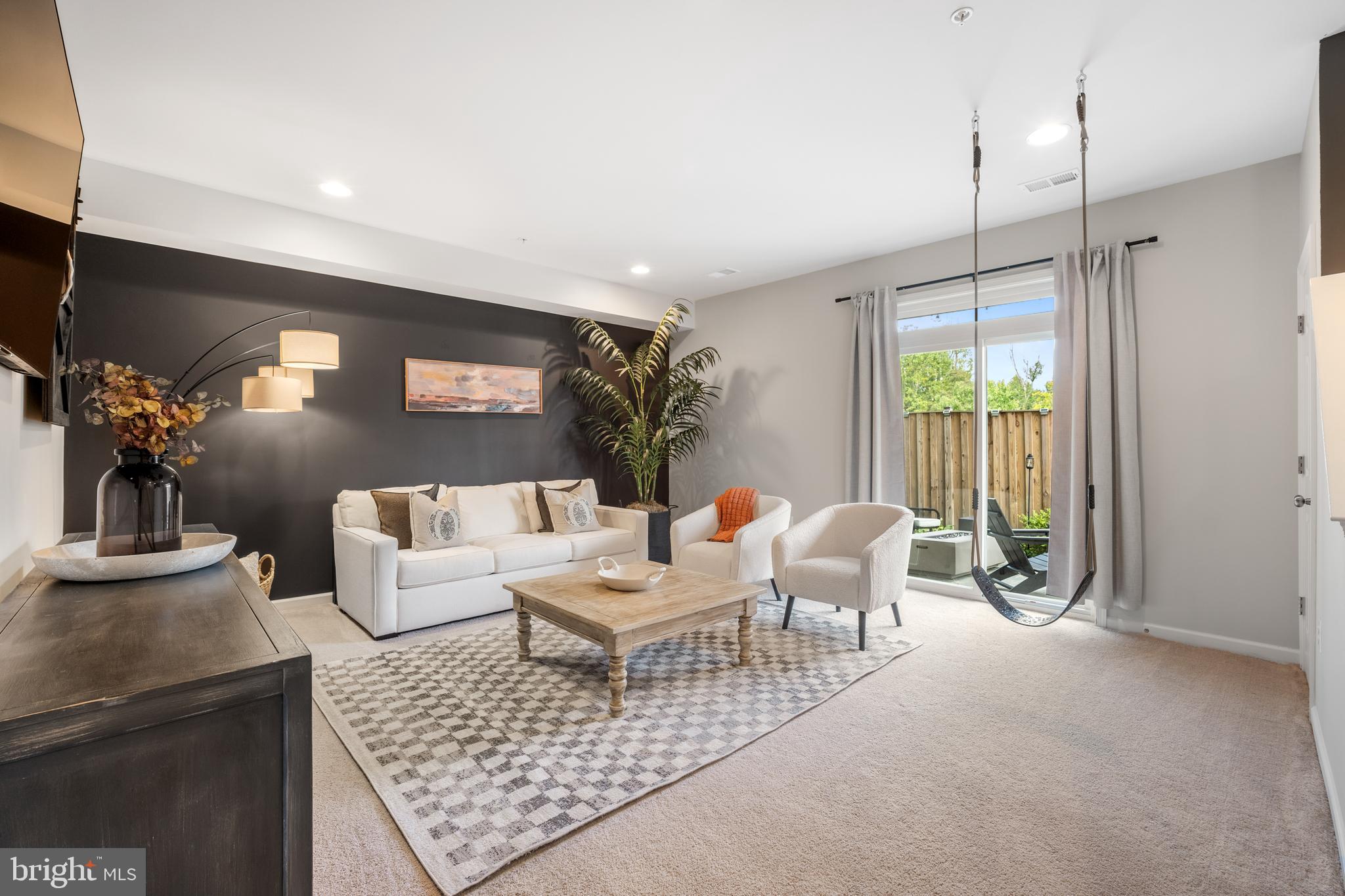 BRADFORD'S LANDING - Residential