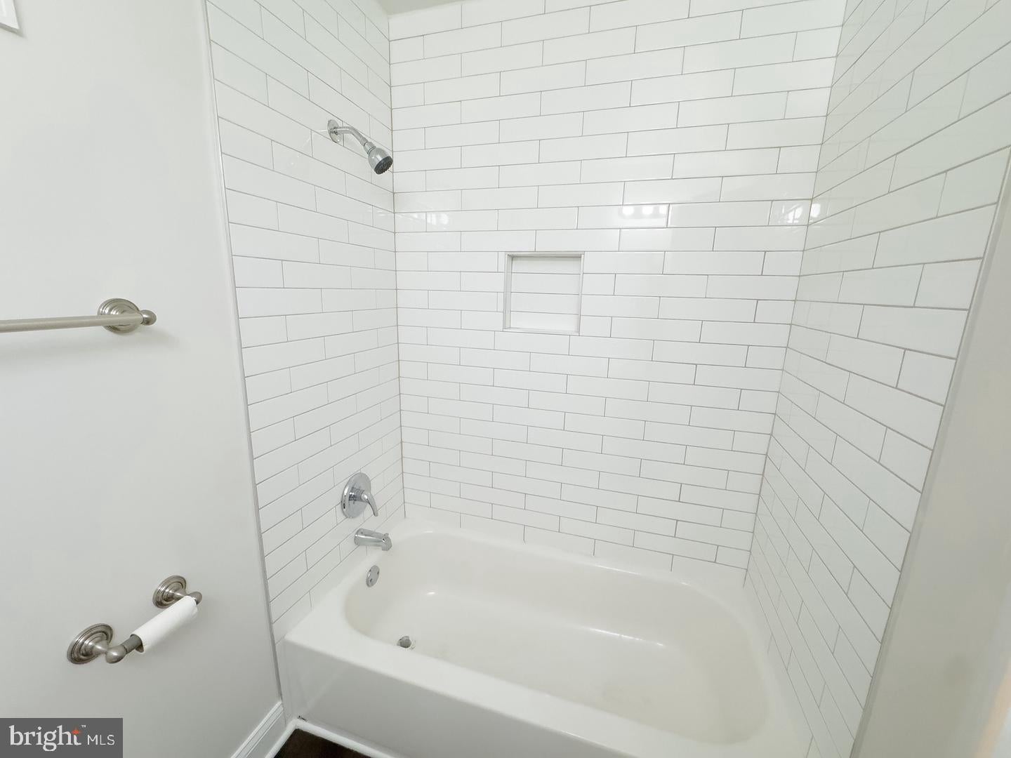 5009 1ST STREET NW 3