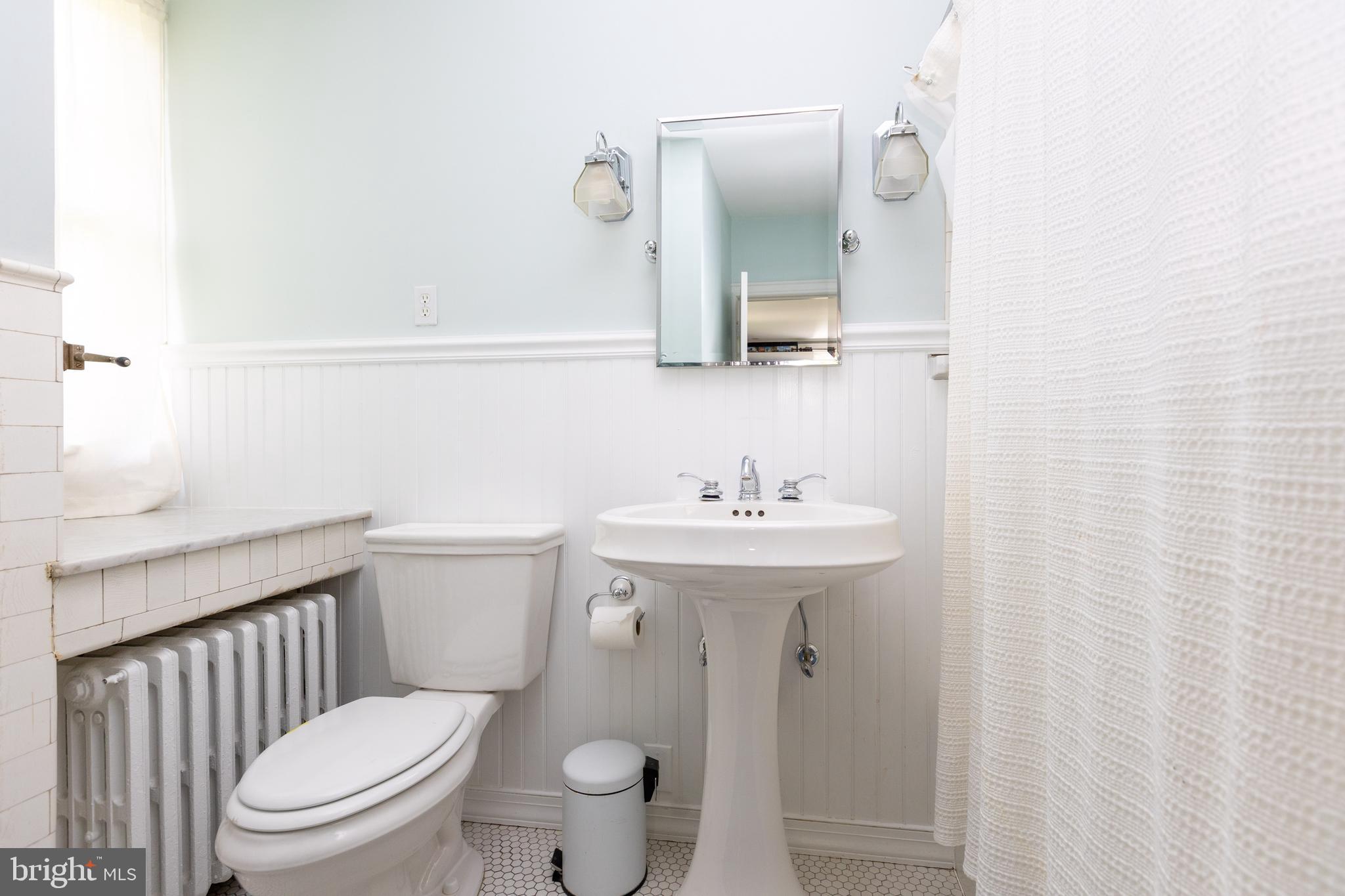 ROLAND PARK - Residential