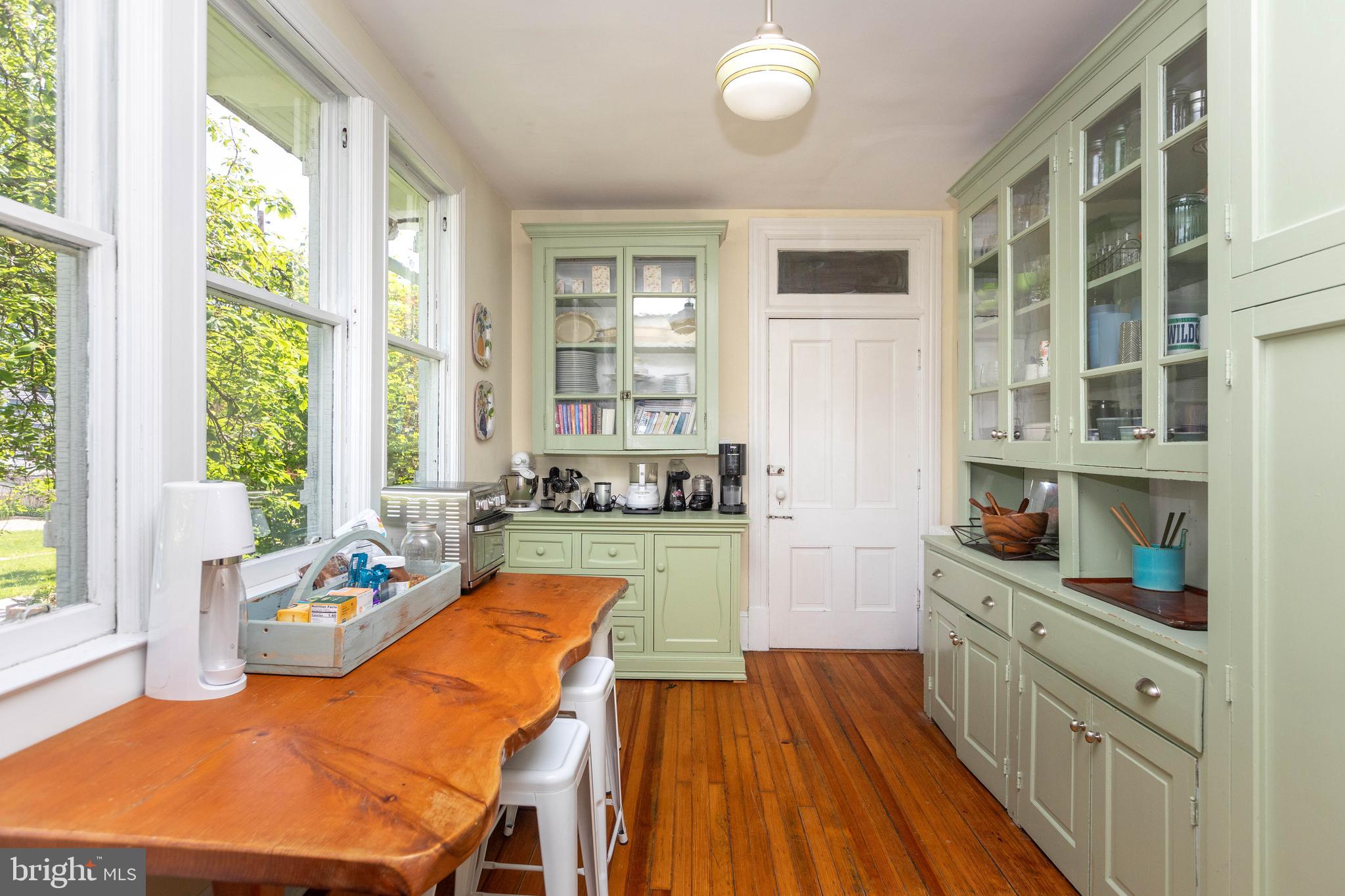ROLAND PARK - Residential