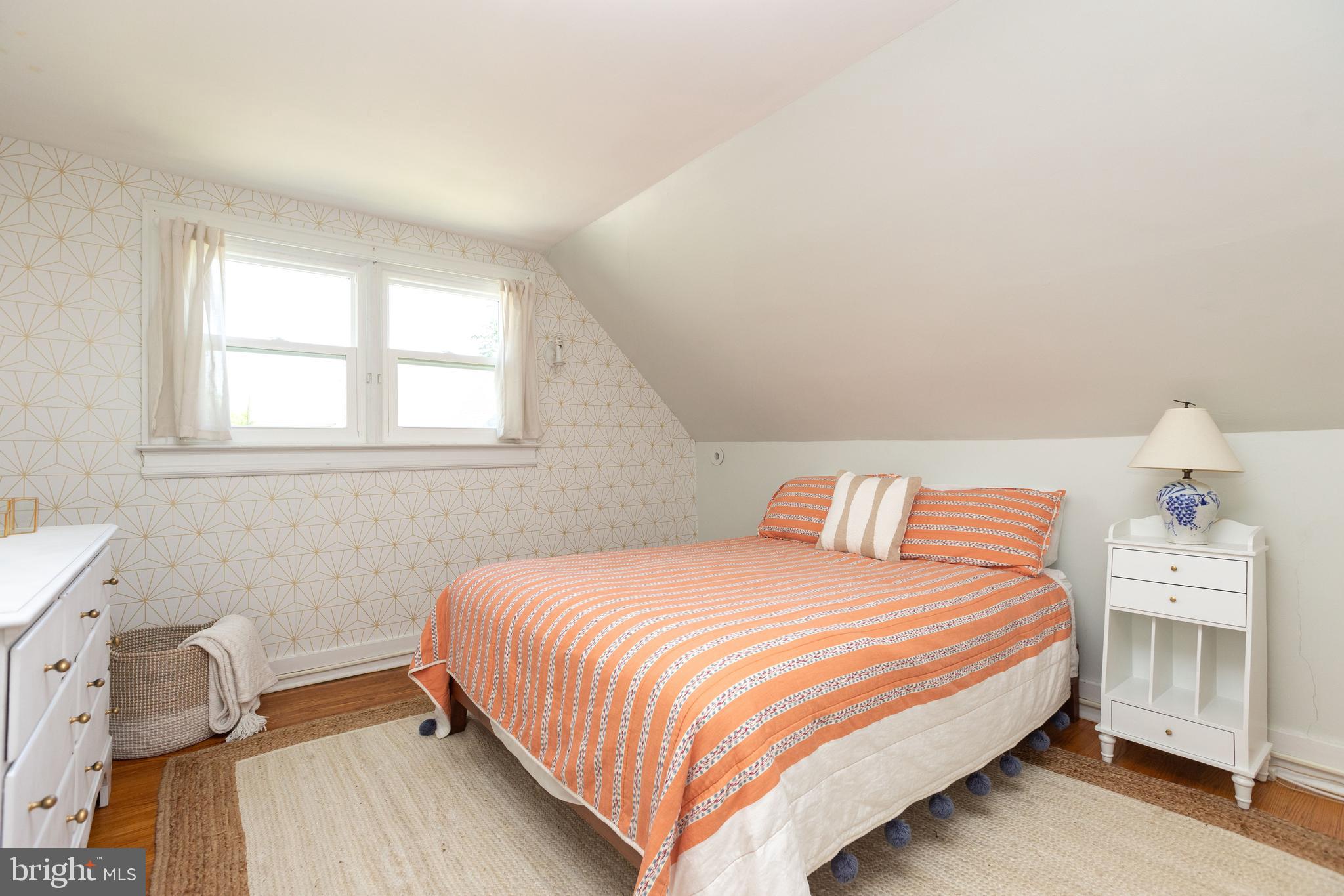 ROLAND PARK - Residential