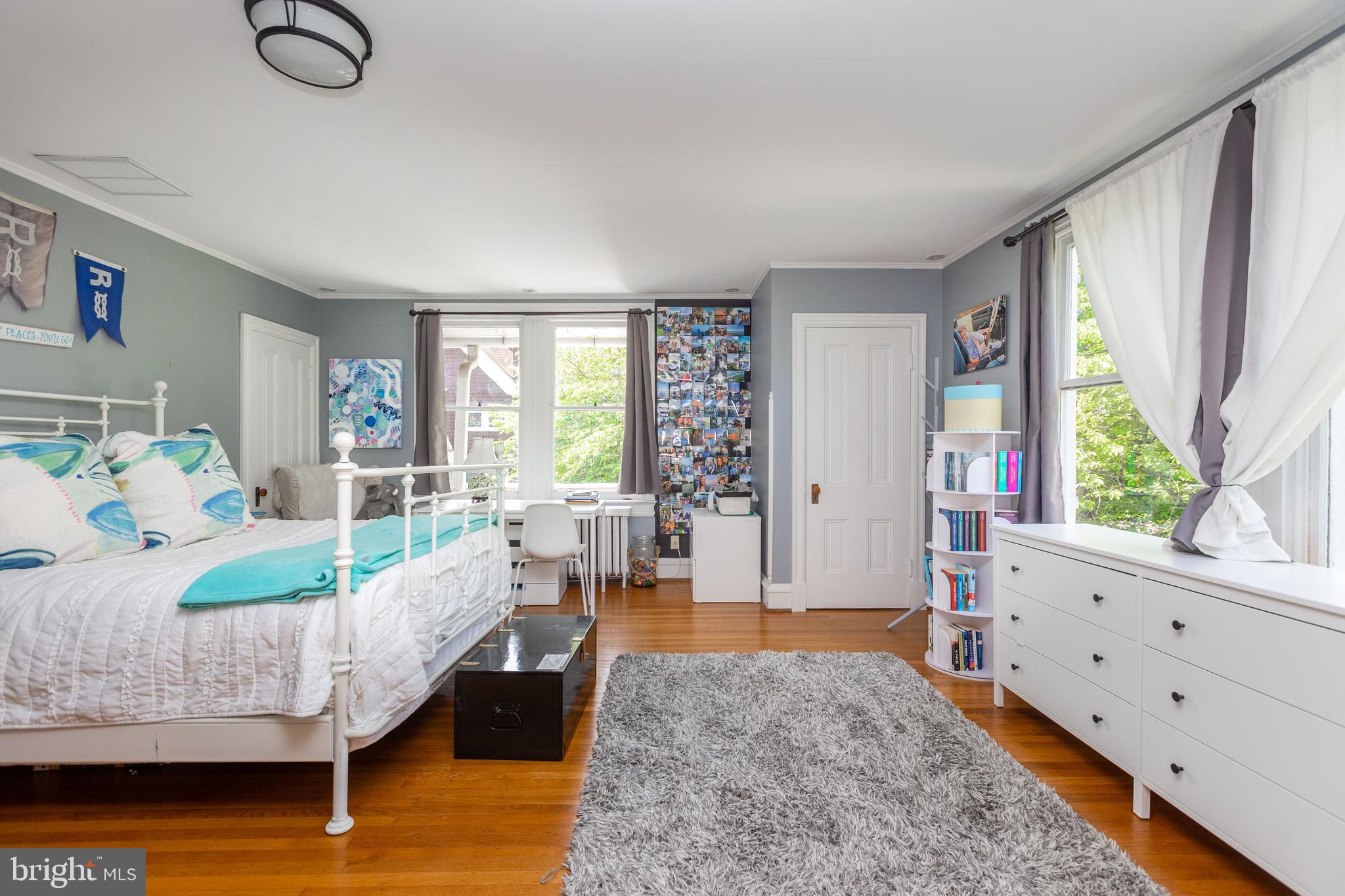ROLAND PARK - Residential