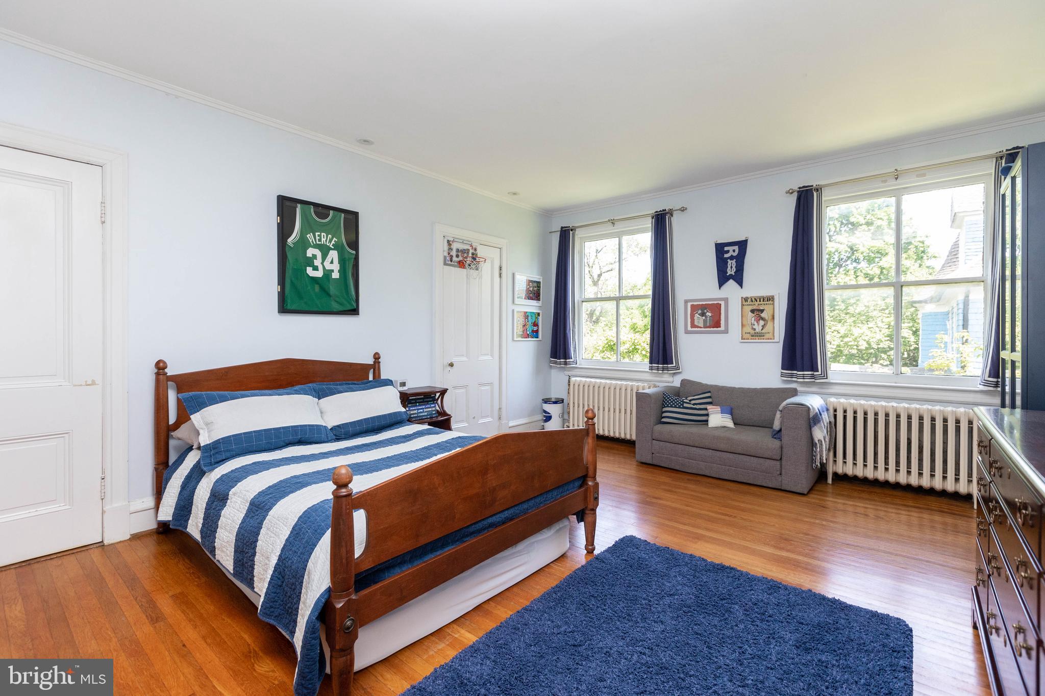 ROLAND PARK - Residential