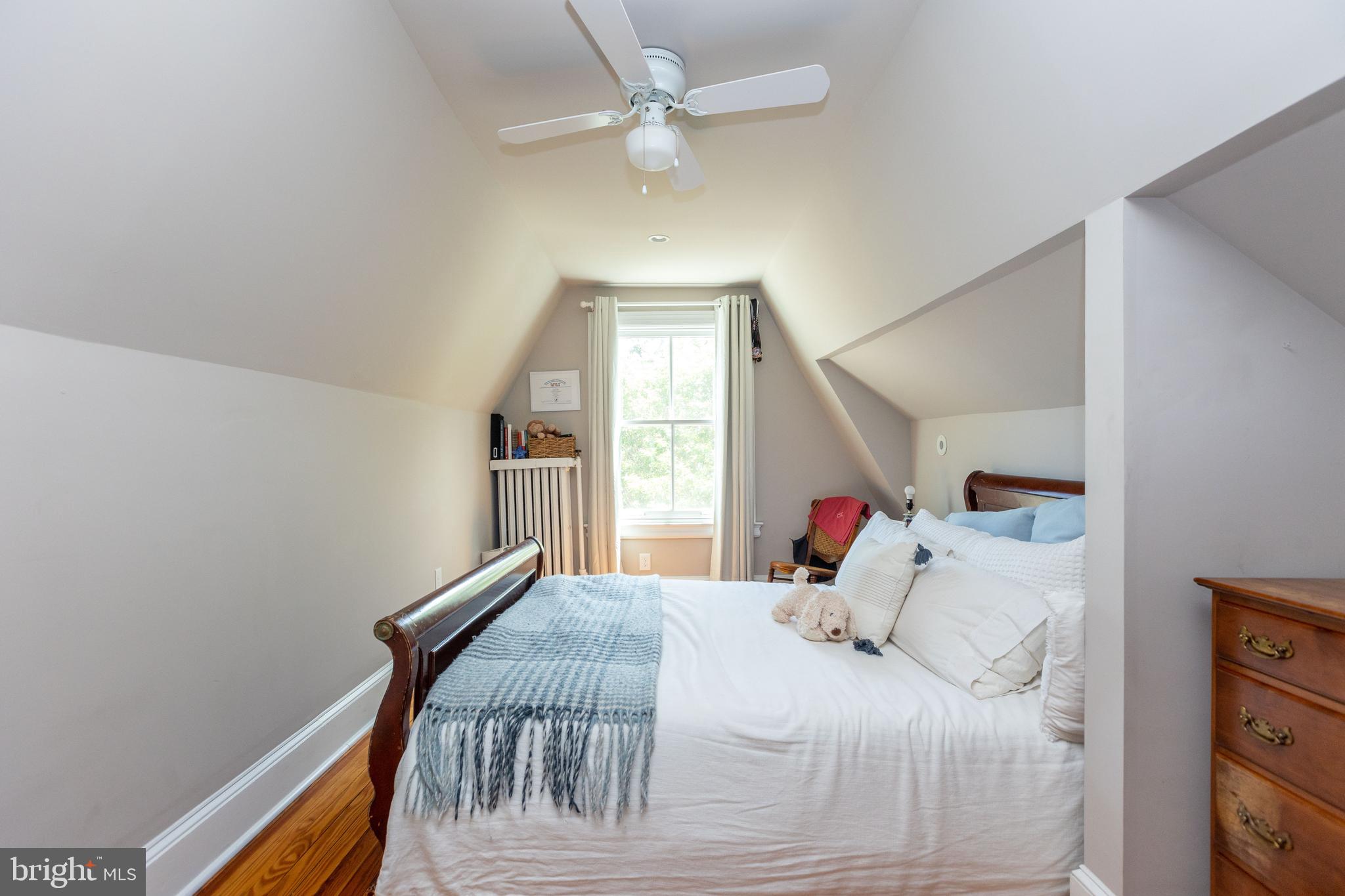 ROLAND PARK - Residential