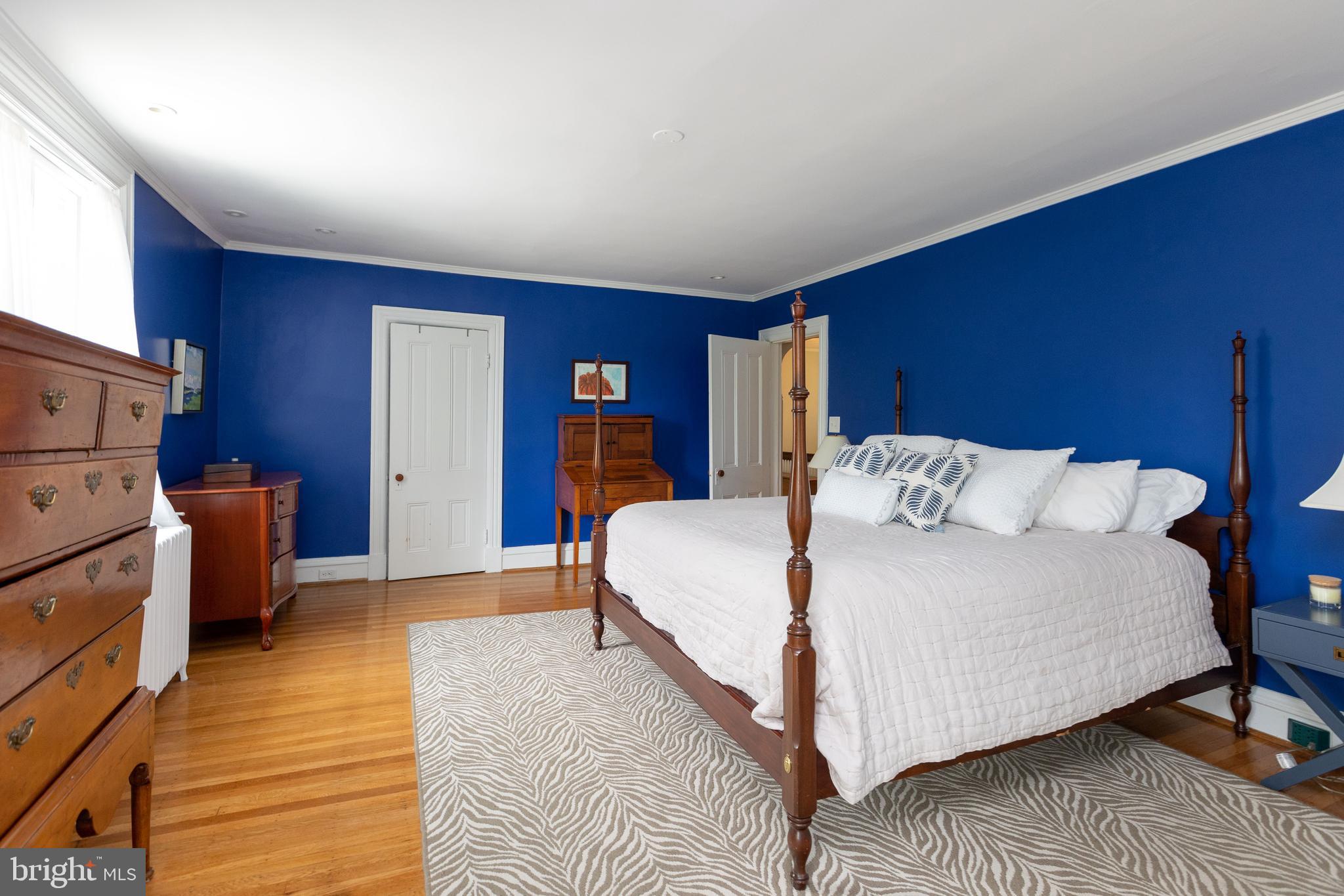 ROLAND PARK - Residential