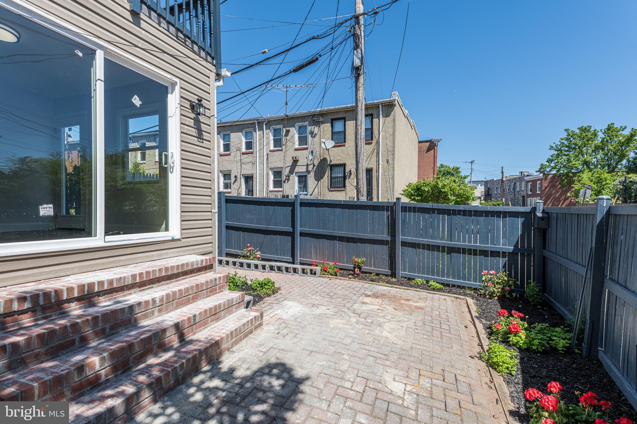 802 MANGOLD STREET