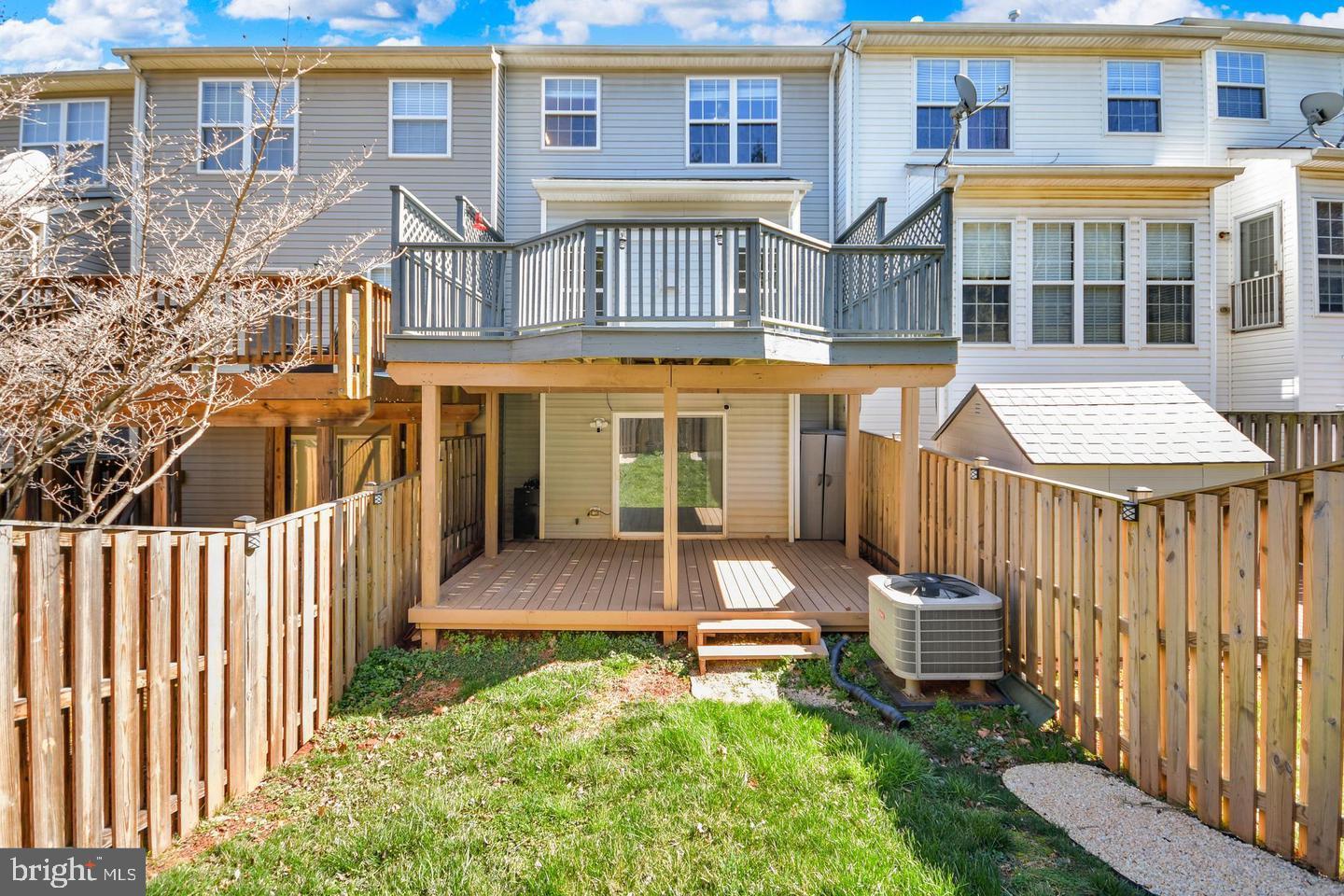 OVERLOOK - Residential Lease