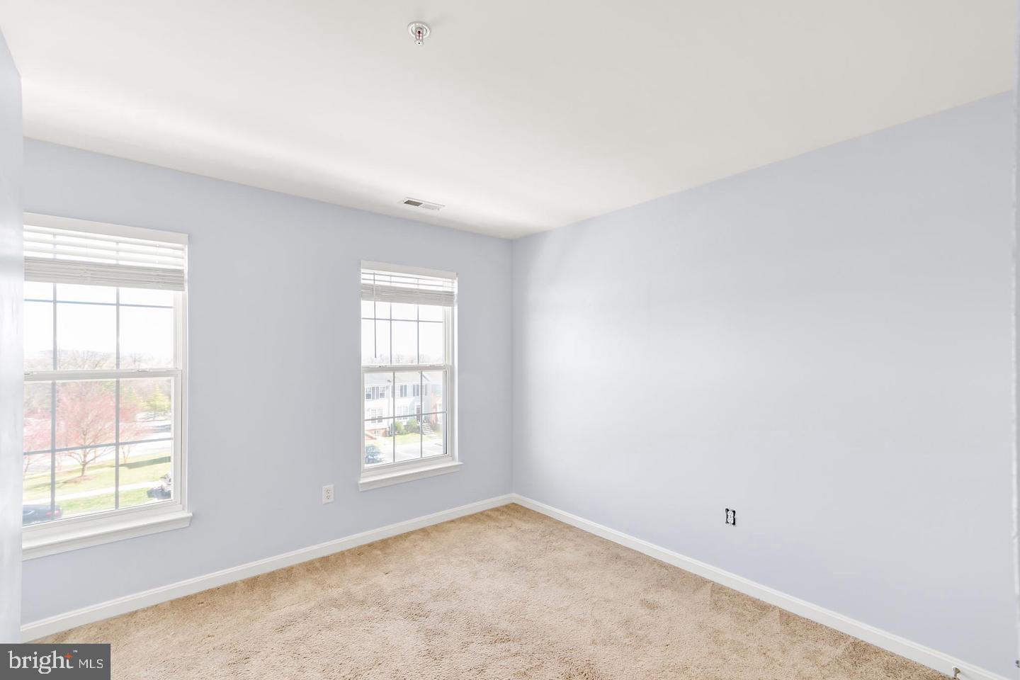 OVERLOOK - Residential Lease