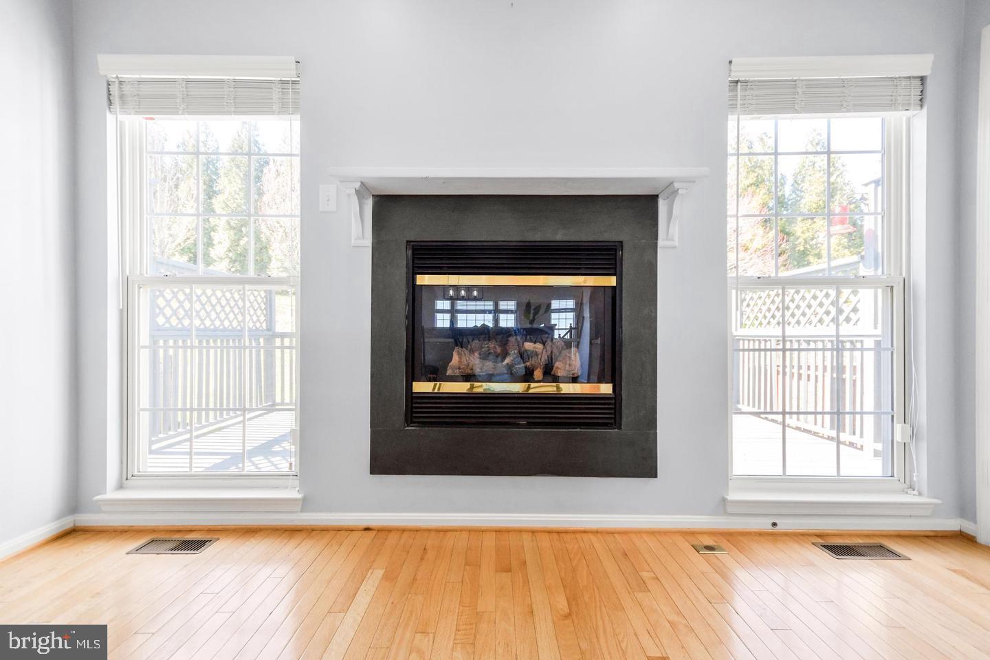 OVERLOOK - Residential Lease