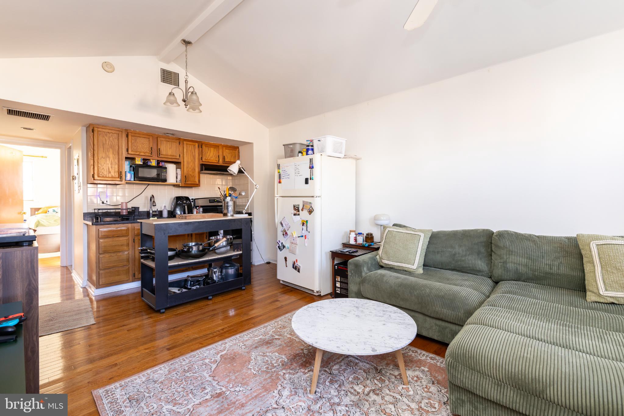 PASSYUNK SQUARE - Residential Income