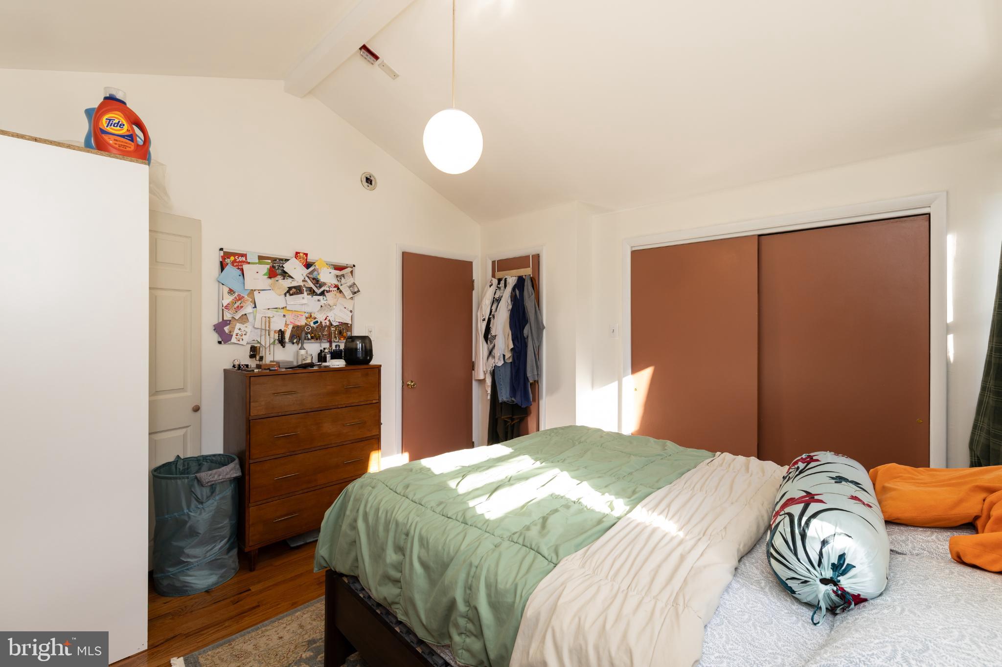 PASSYUNK SQUARE - Residential Income