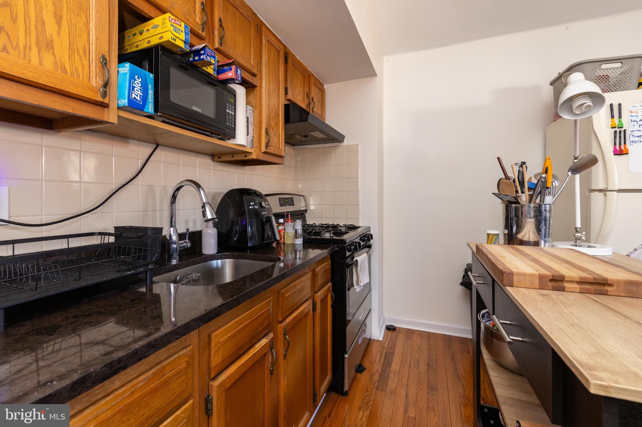 PASSYUNK SQUARE - Residential Income