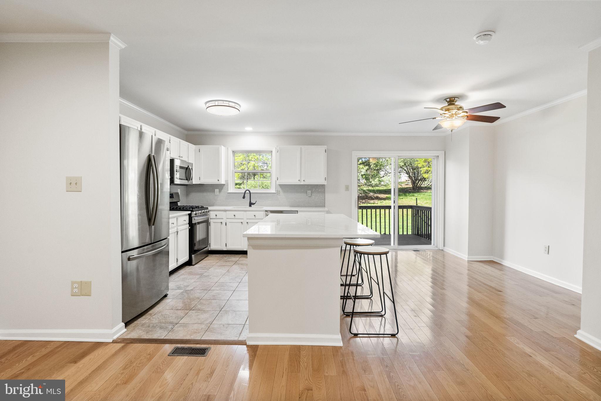 HAMILTON CT - Residential