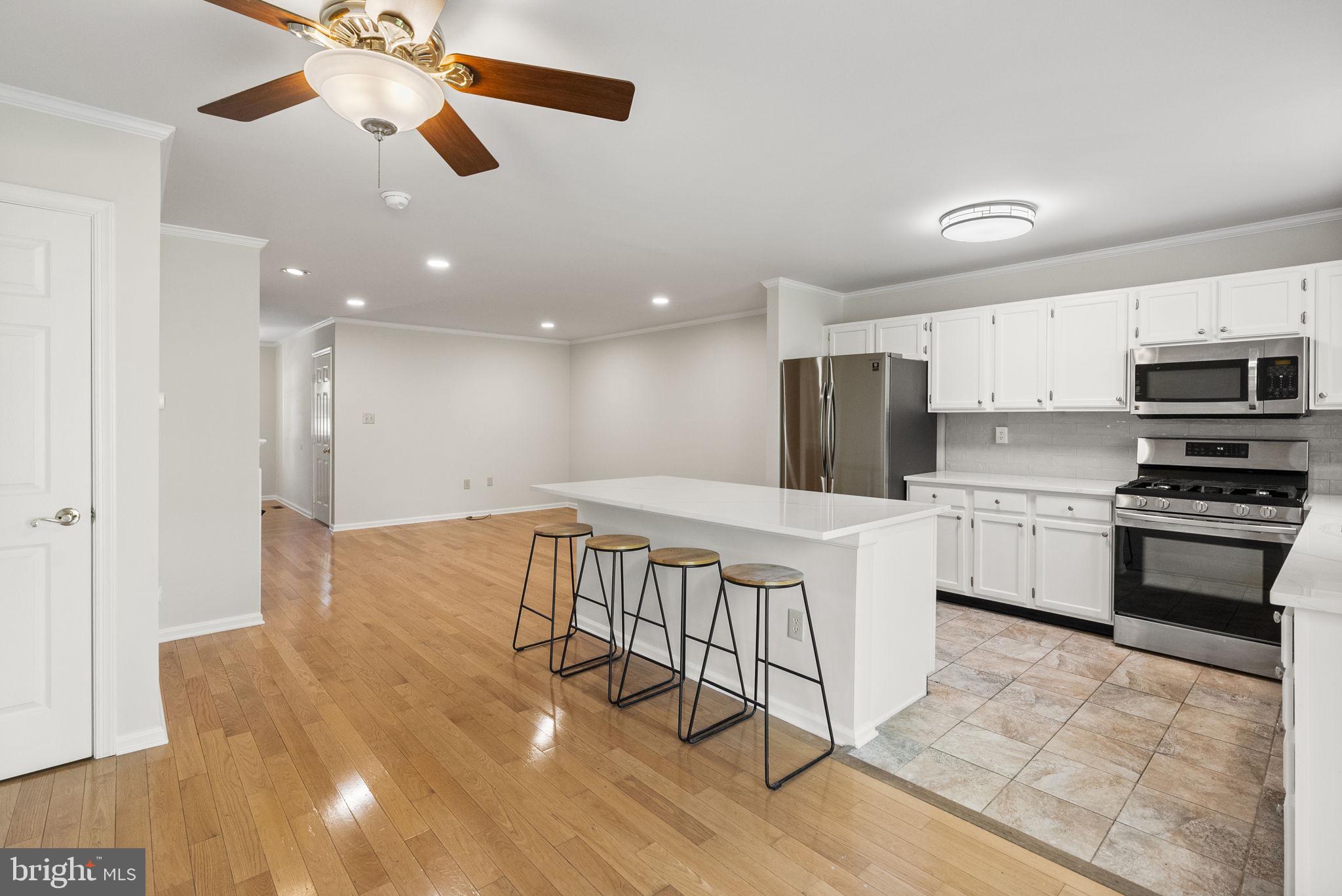 HAMILTON CT - Residential