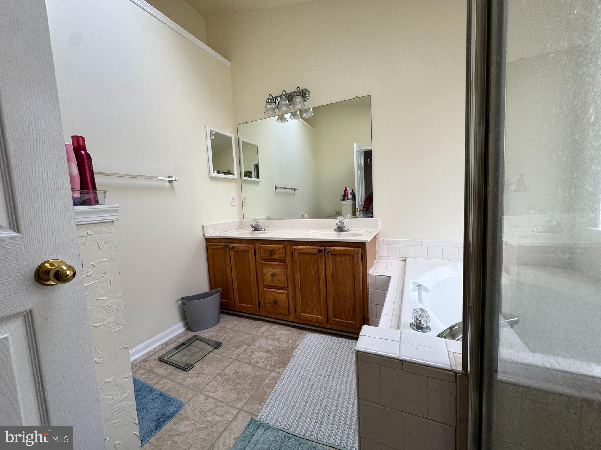 LIFESTYLE AT SULLY STATION - Residential Lease