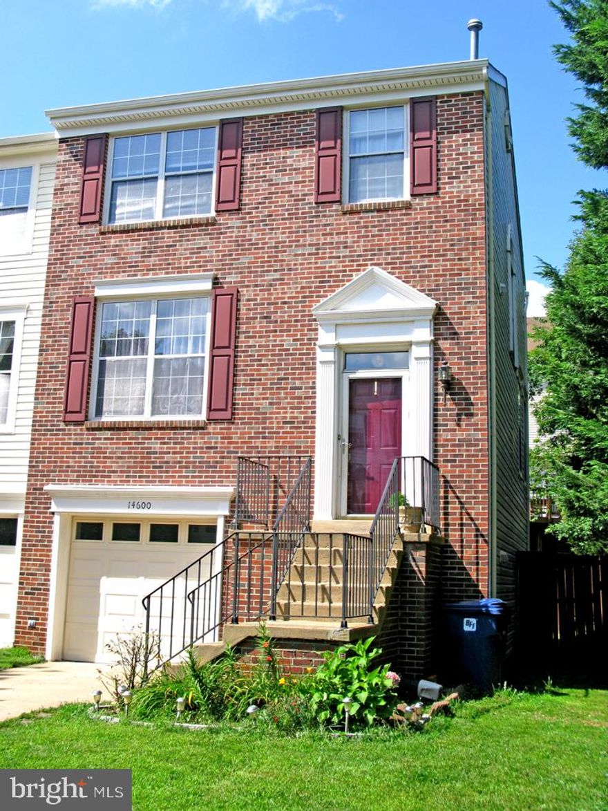 This charming 3-bedroom, 3.5-bath end-unit townhouse is located in the highly sought-after Sully Station community. The home features hardwood floors on the main level, a modern kitchen with granite countertops and stainless steel appliances, and a spacious deck perfect for outdoor relaxation. Enjoy the privacy of a fenced backyard, ideal for pets and entertaining. The master suite boasts beautiful skylights, a soaking tub, a separate shower, and a large walk-in closet. With a 1-car garage and a welcoming, well-maintained community, this property is available for occupancy starting 3/1/2025.  Pets and Smoking are not allowed.