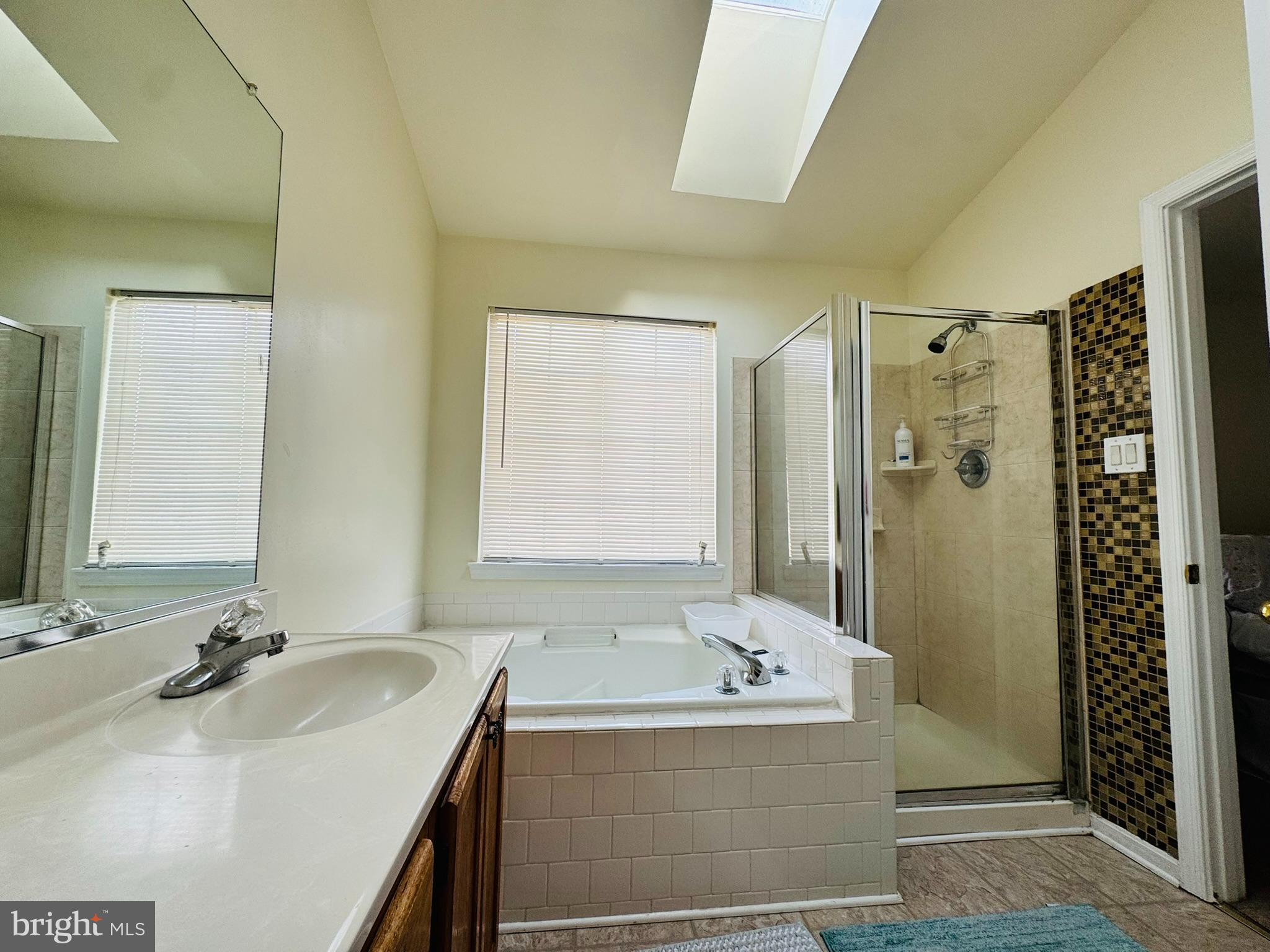 LIFESTYLE AT SULLY STATION - Residential Lease