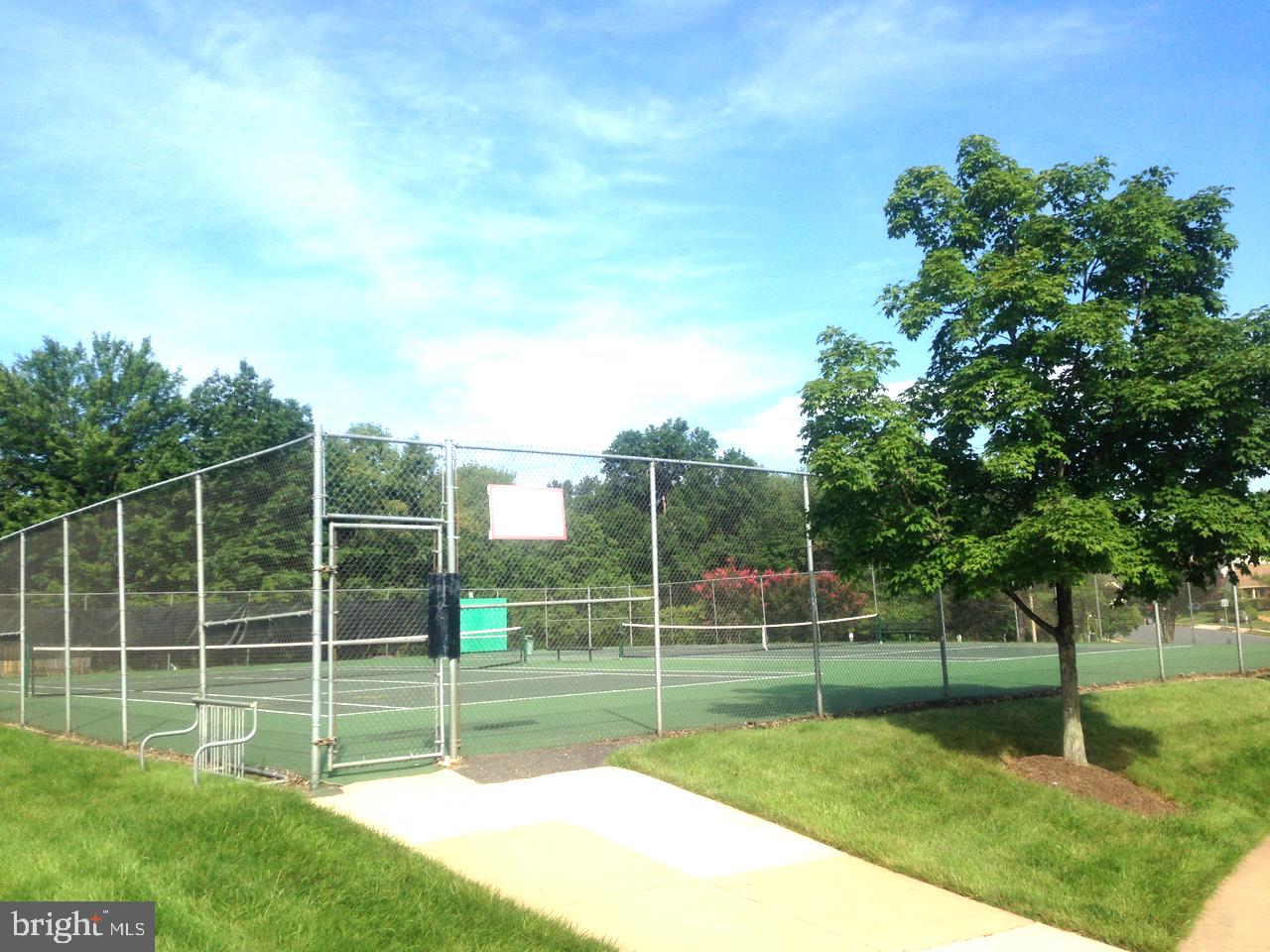 LIFESTYLE AT SULLY STATION - Residential Lease