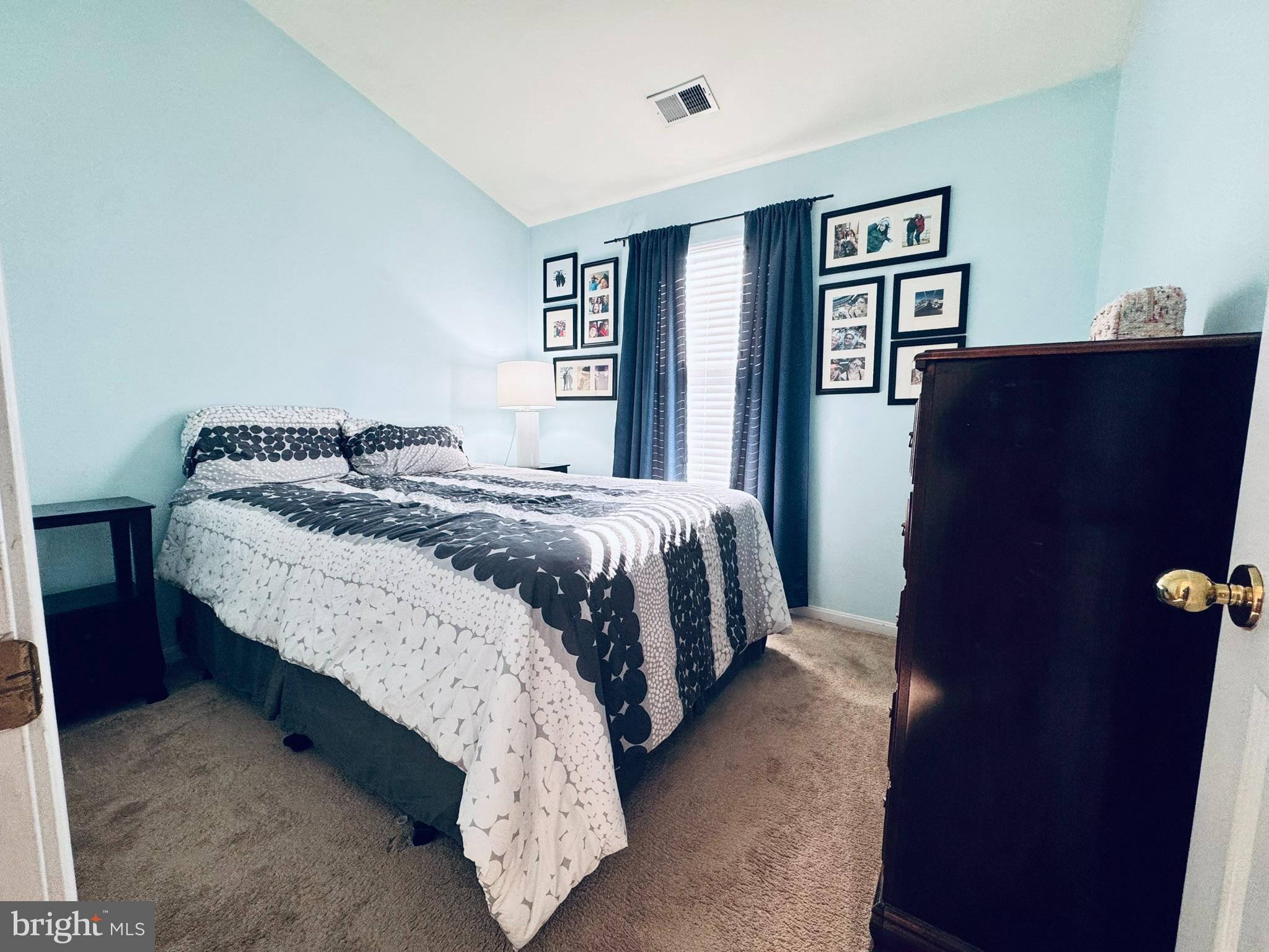 LIFESTYLE AT SULLY STATION - Residential Lease