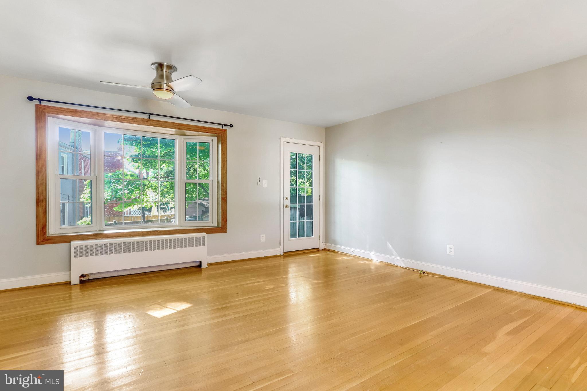 WARWICK VILLAGE - Residential