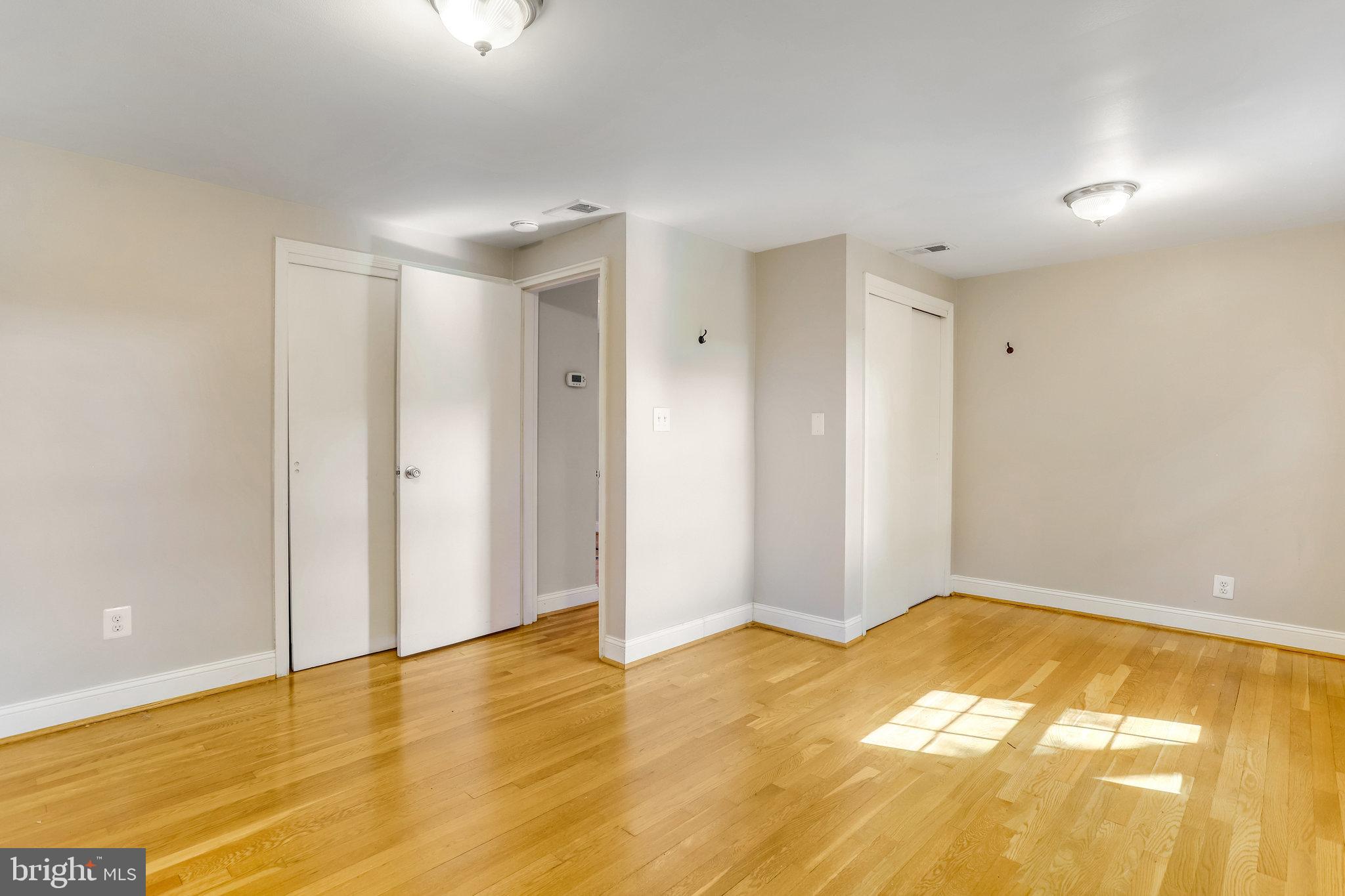 WARWICK VILLAGE - Residential