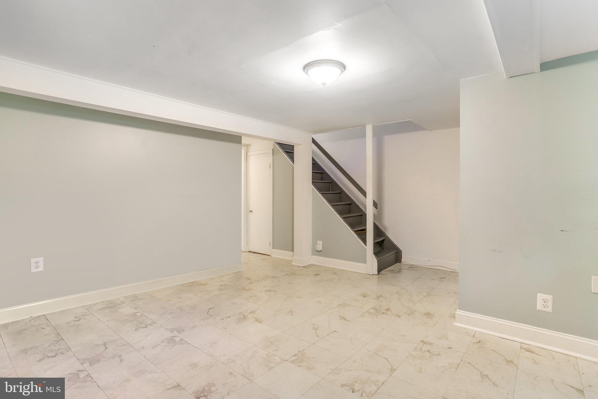 WARWICK VILLAGE - Residential