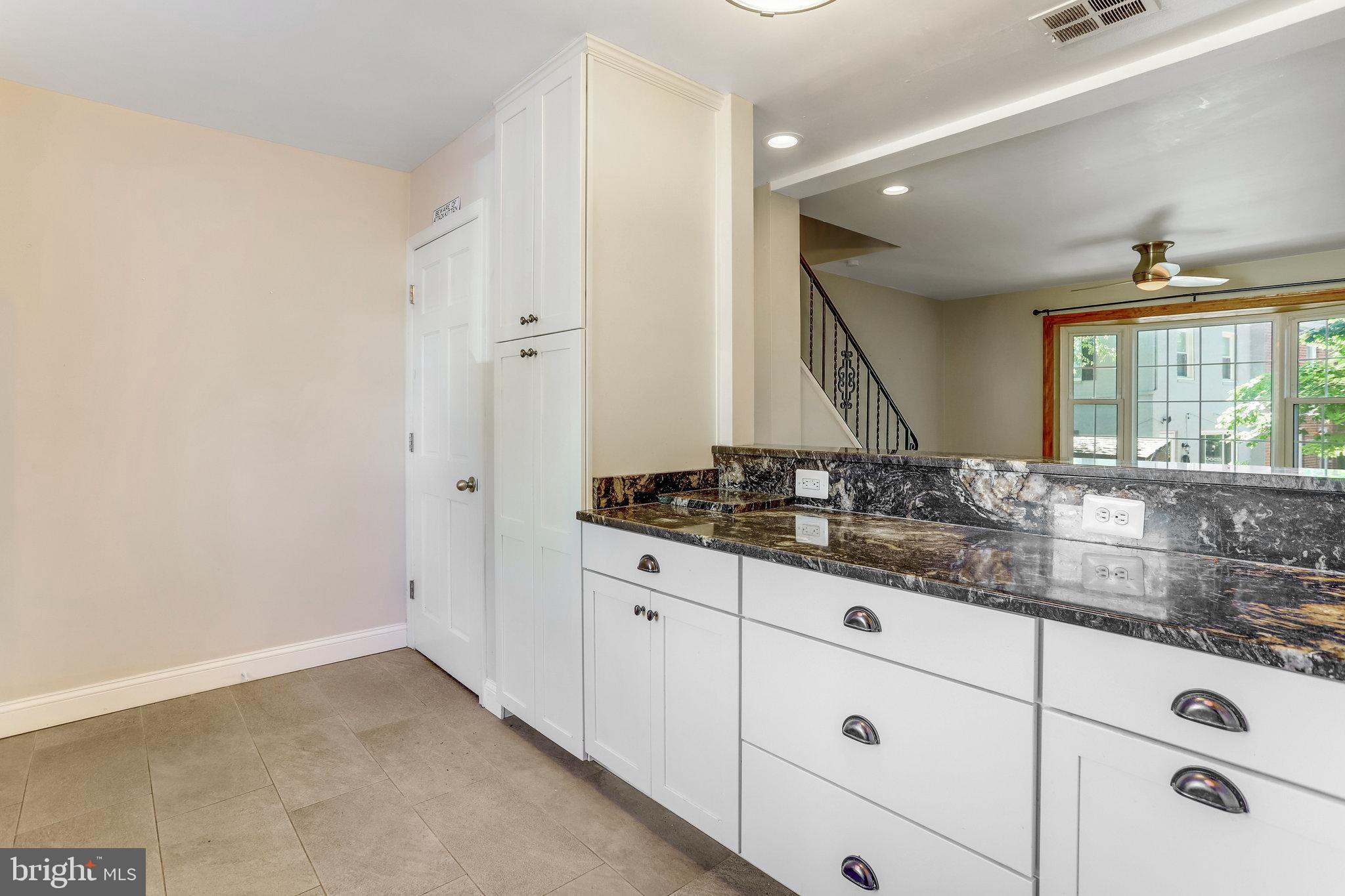 WARWICK VILLAGE - Residential