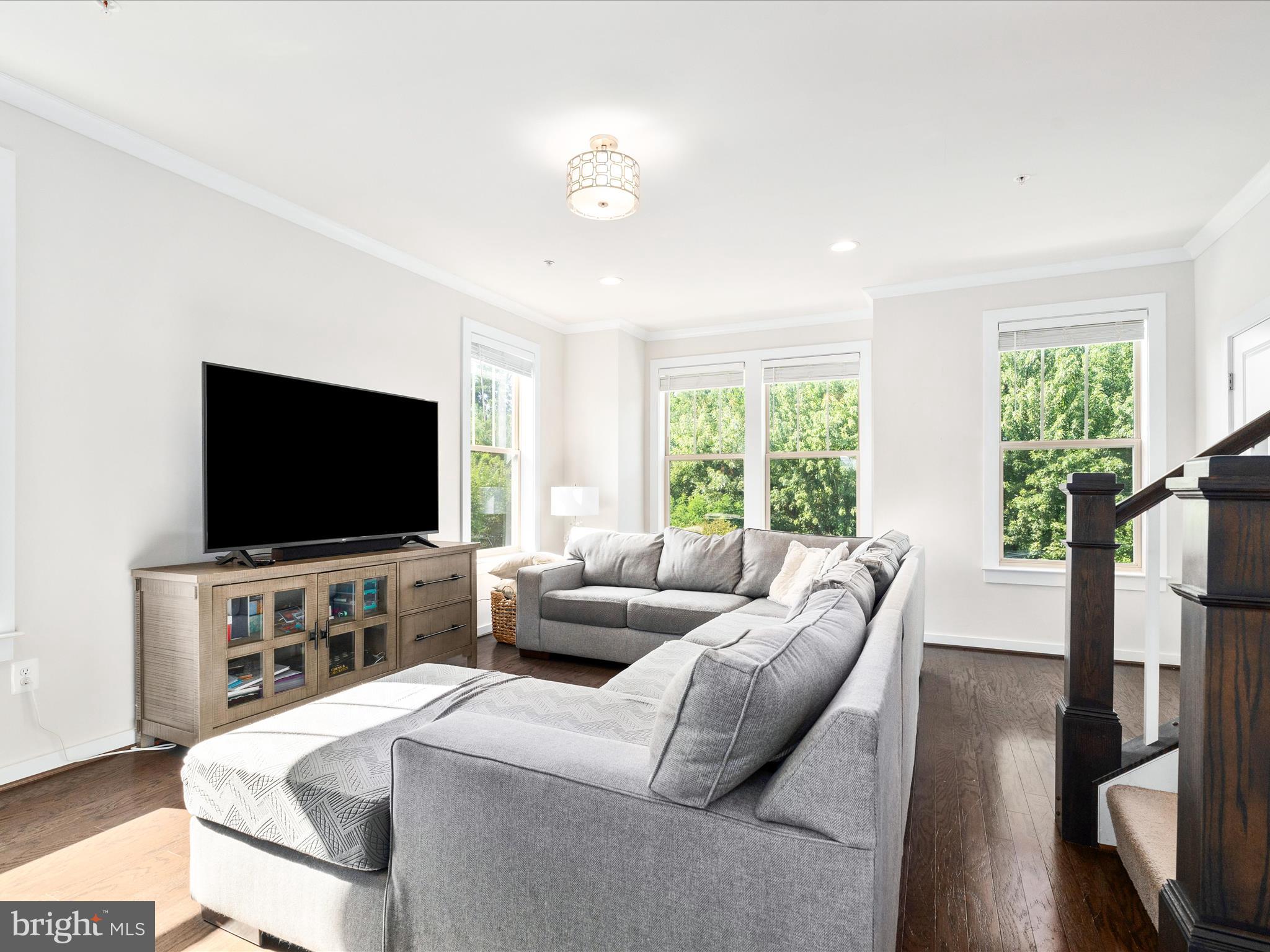 TUSCARORA CREEK - Residential Lease