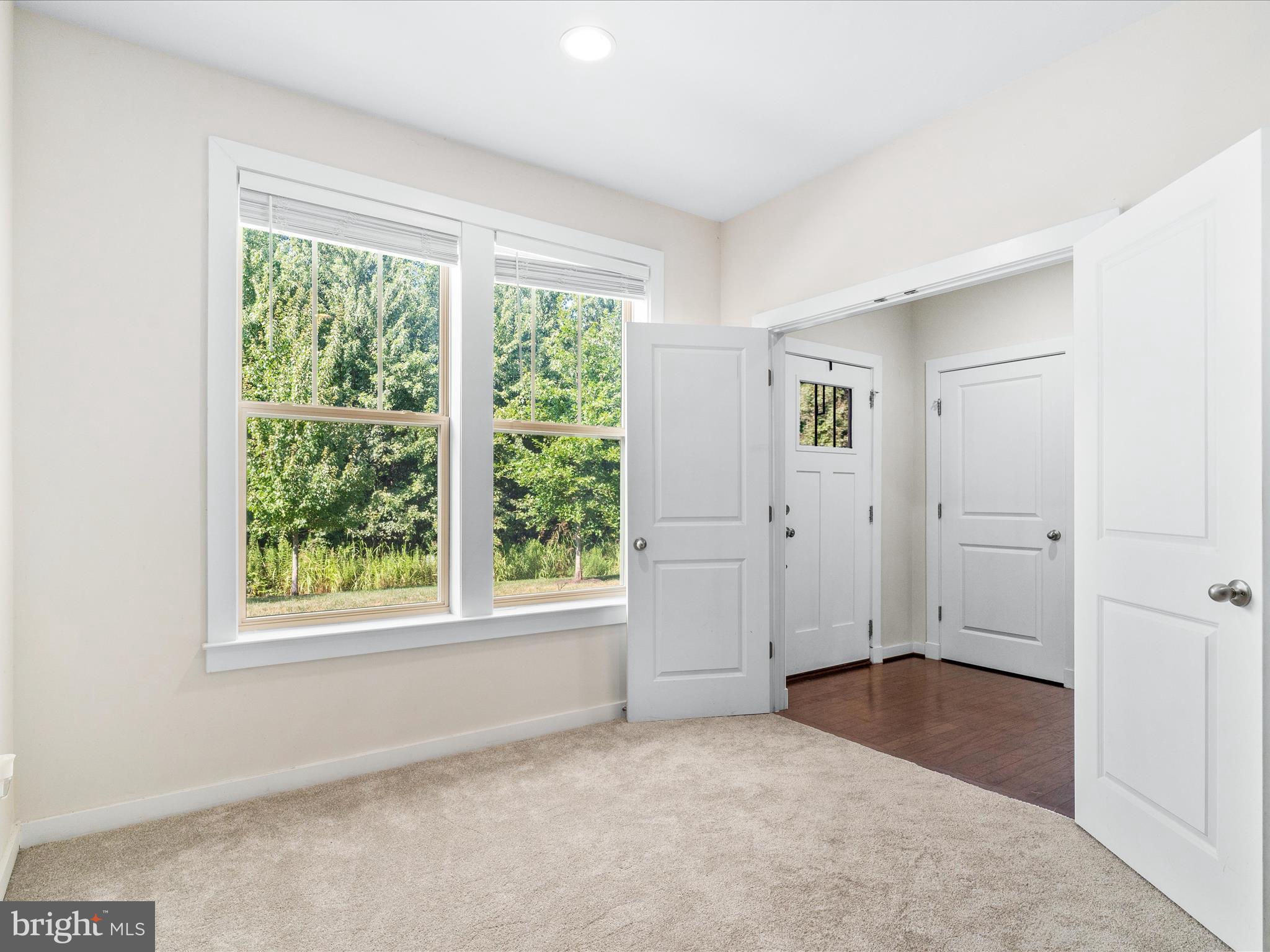 TUSCARORA CREEK - Residential Lease