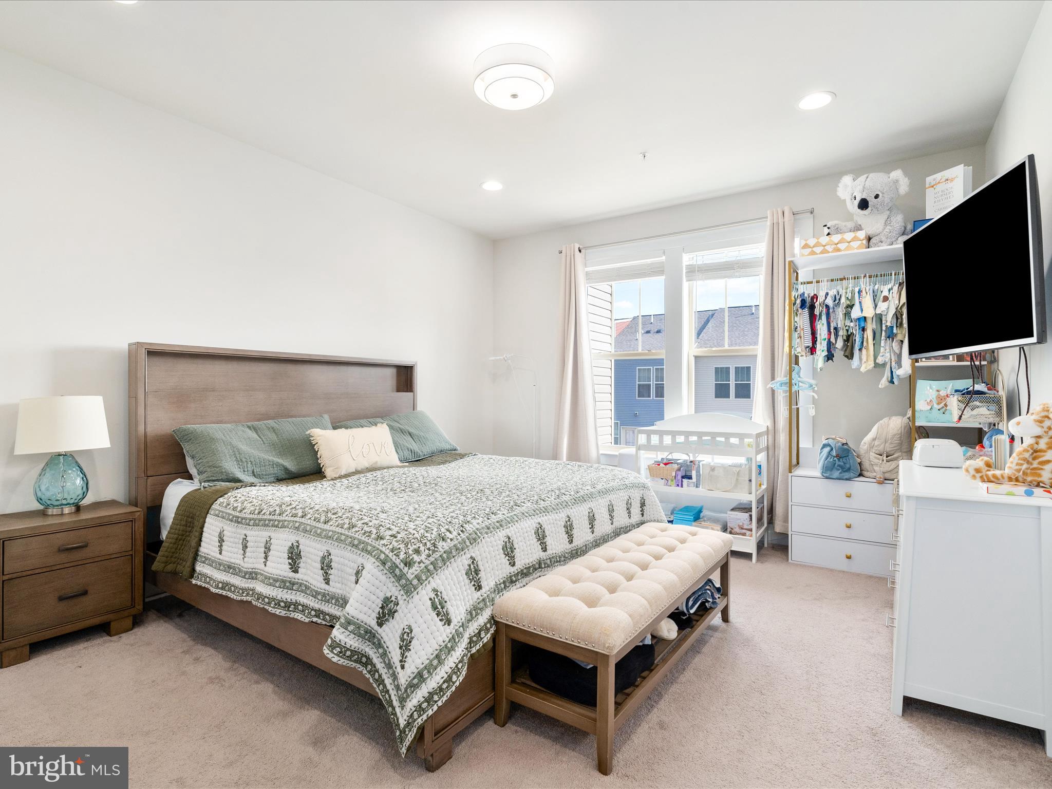 TUSCARORA CREEK - Residential Lease