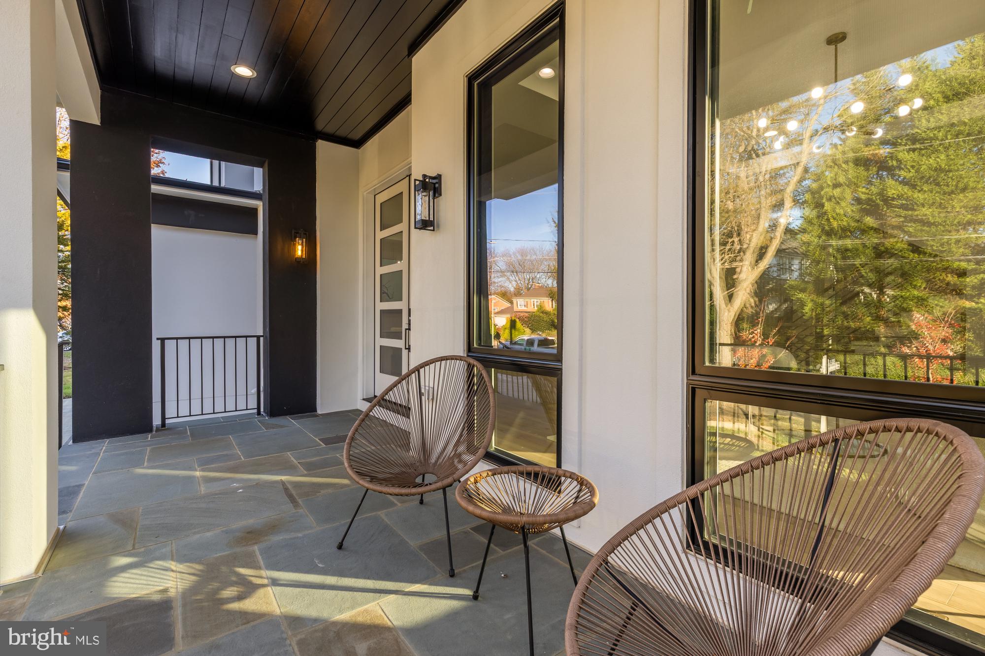 6935 SOUTHRIDGE DRIVE