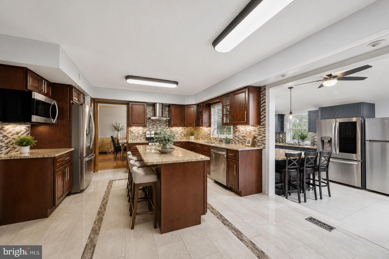 506 FLORA CIRCLE