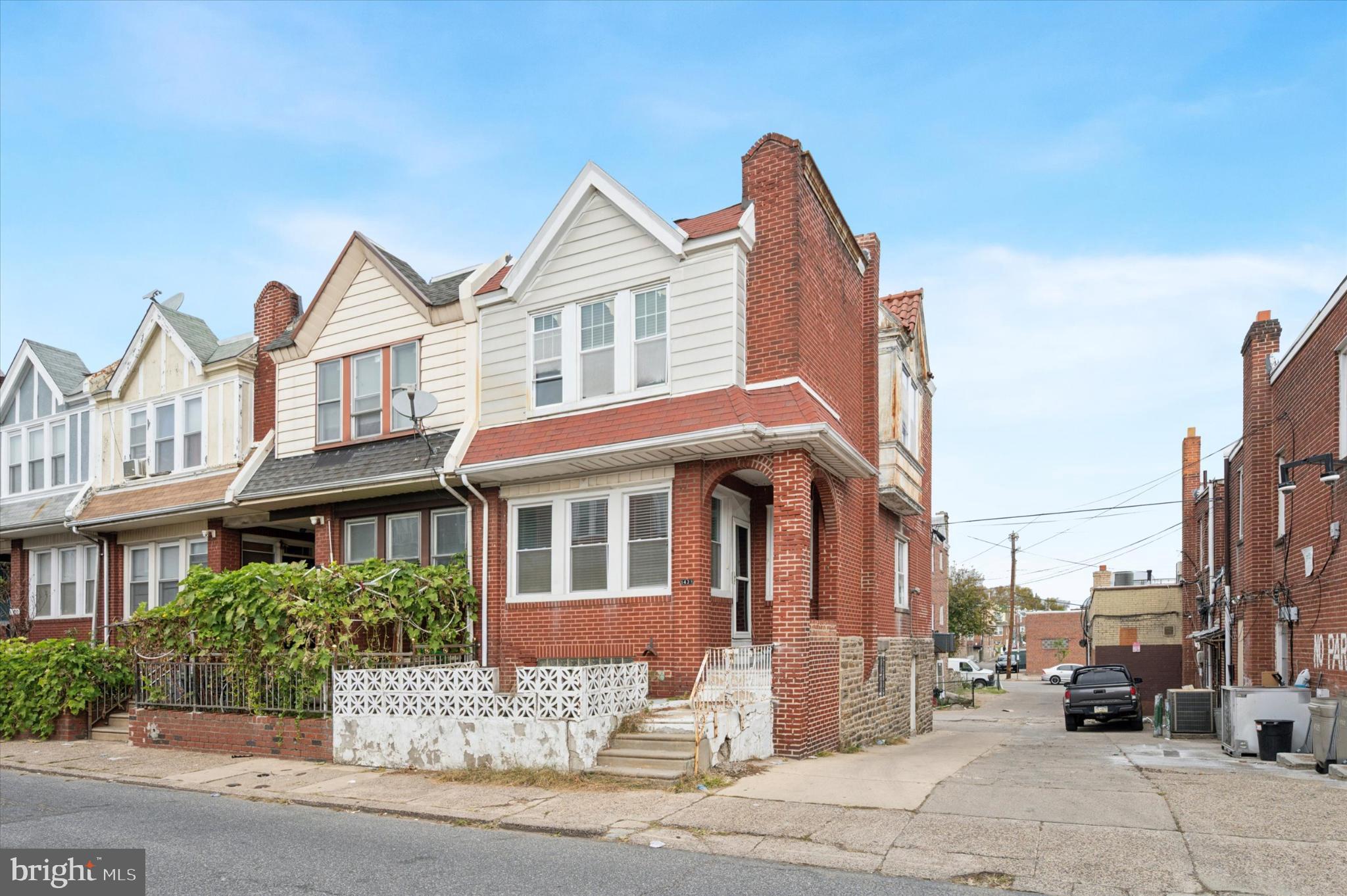 PHILADELPHIA - Residential