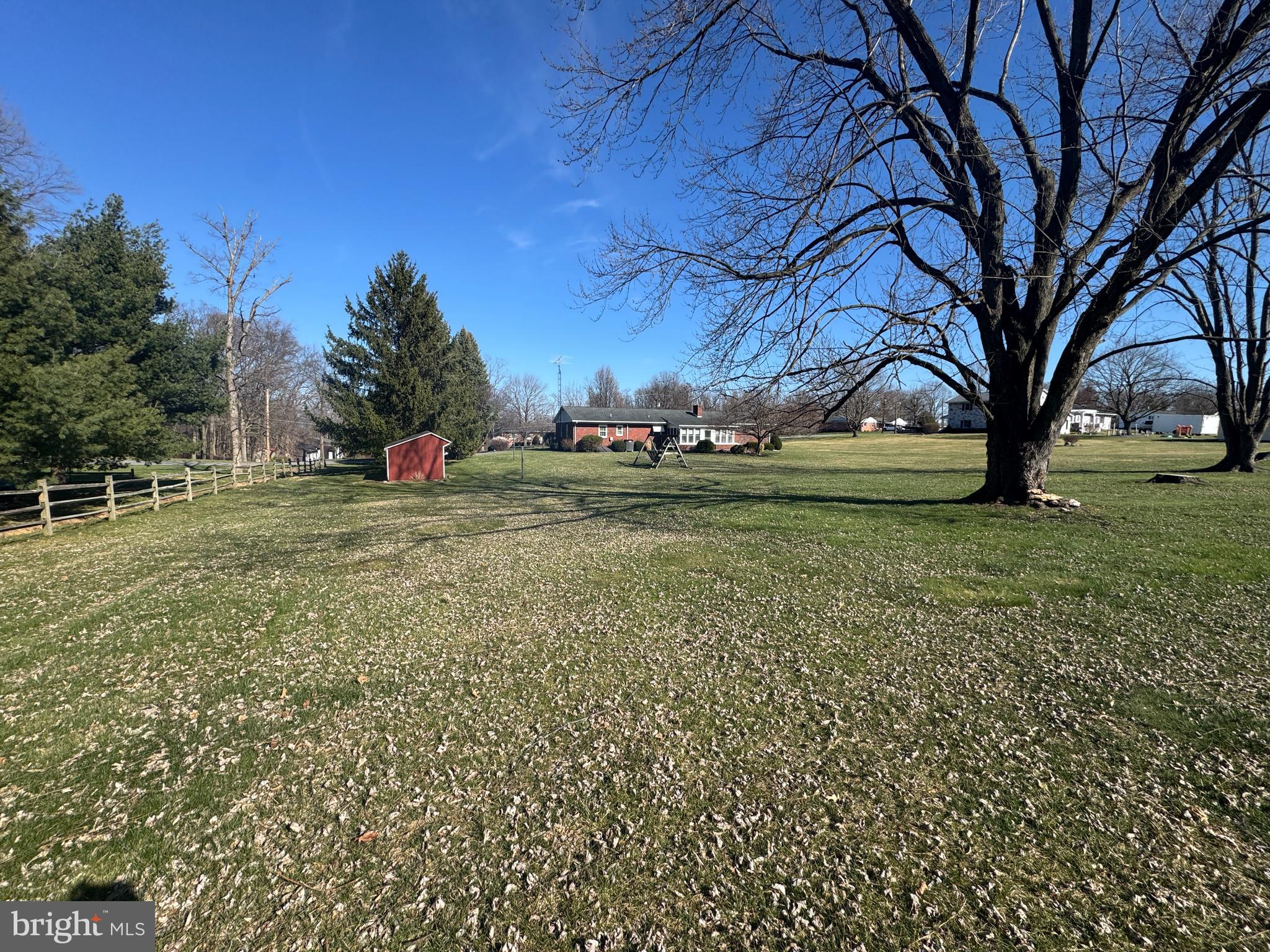 OAKWOOD - Residential