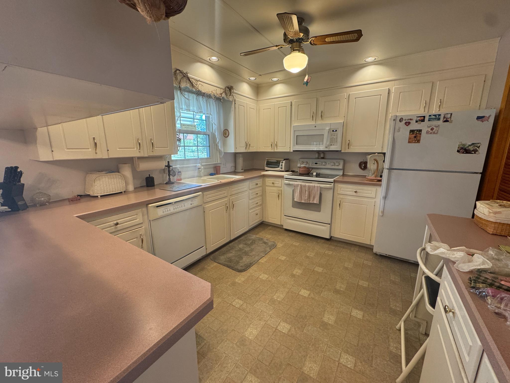 OAKWOOD - Residential