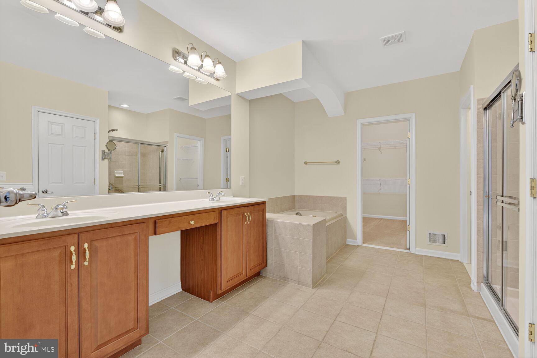 CENTRAL PARKE AT LOWES ISLAND - Residential