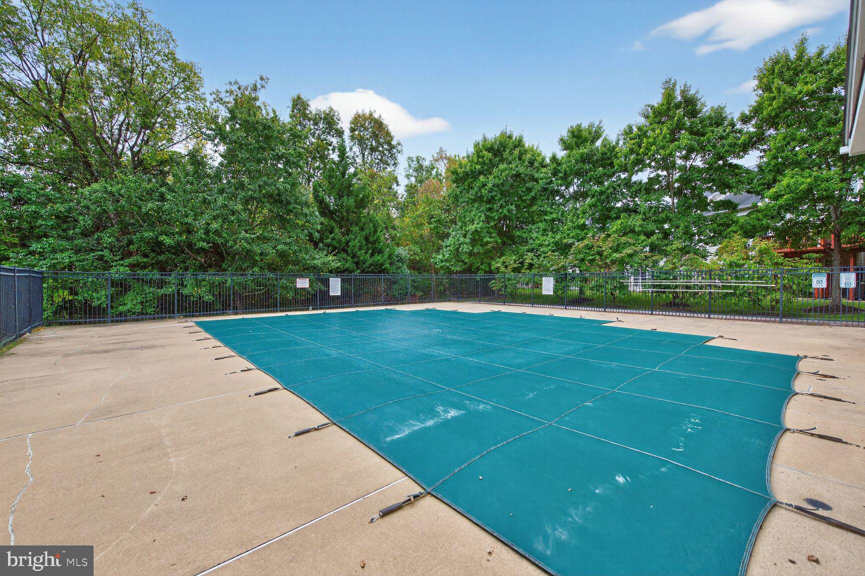 CENTRAL PARKE AT LOWES ISLAND - Residential