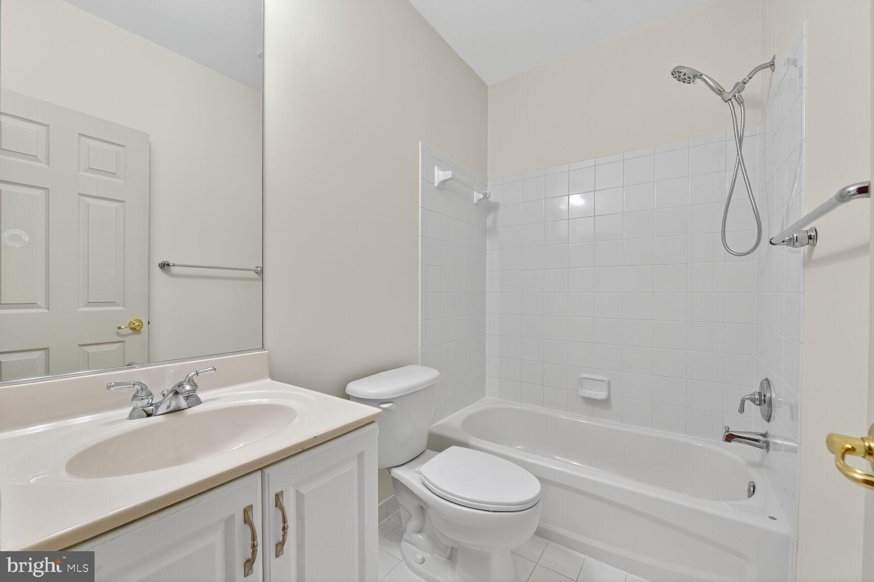 CENTRAL PARKE AT LOWES ISLAND - Residential