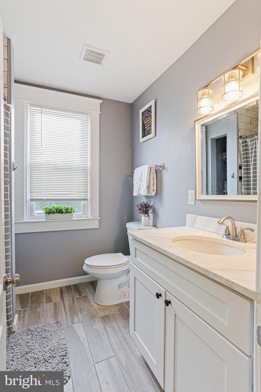 BEVERLY HILLS - Residential